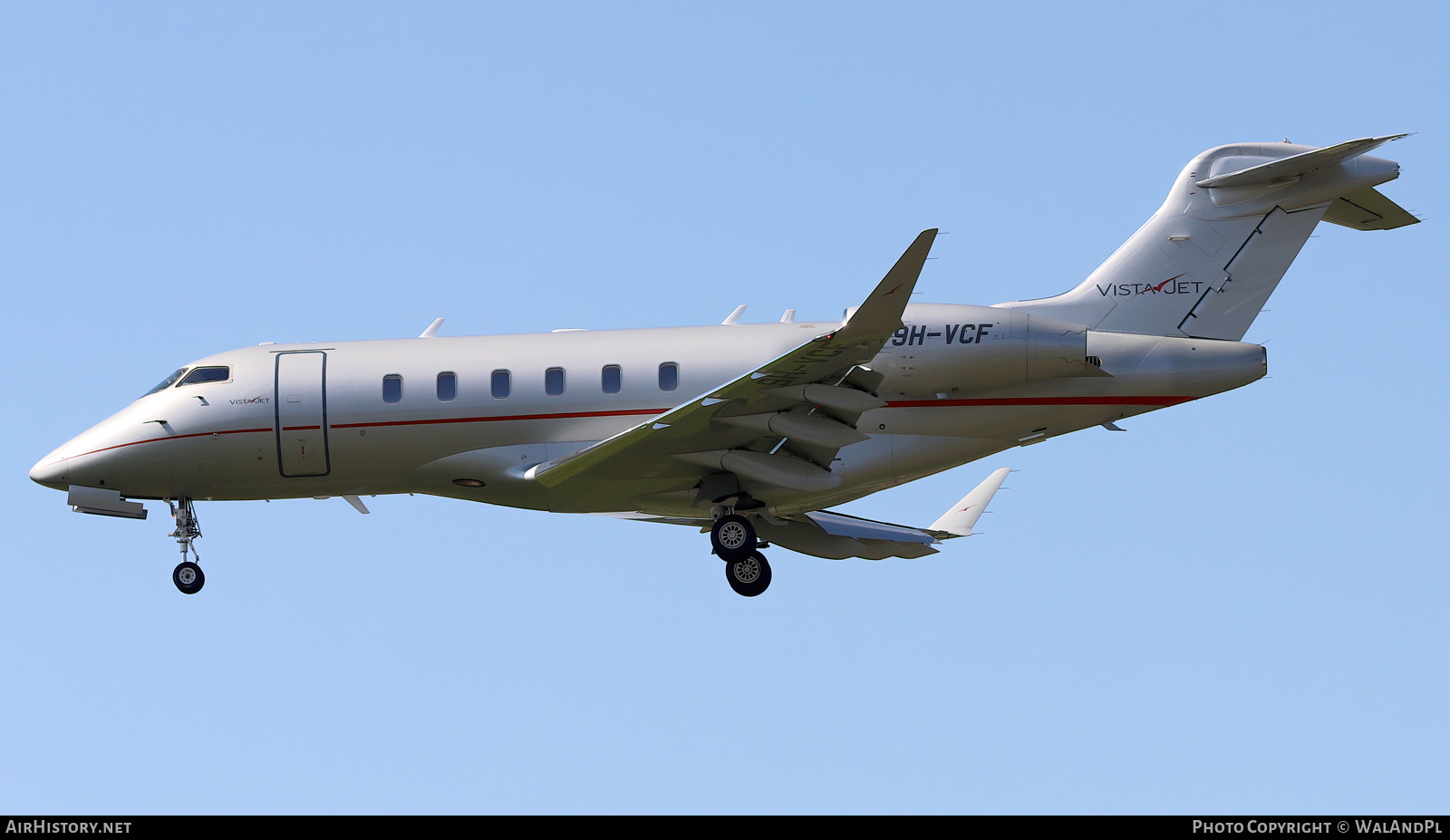 Aircraft Photo of 9H-VCF | Bombardier Challenger 350 (BD-100-1A10) | VistaJet | AirHistory.net #612279