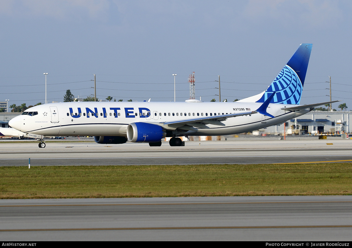 Aircraft Photo of N37295 | Boeing 737-8 Max 8 | United Airlines | AirHistory.net #612306
