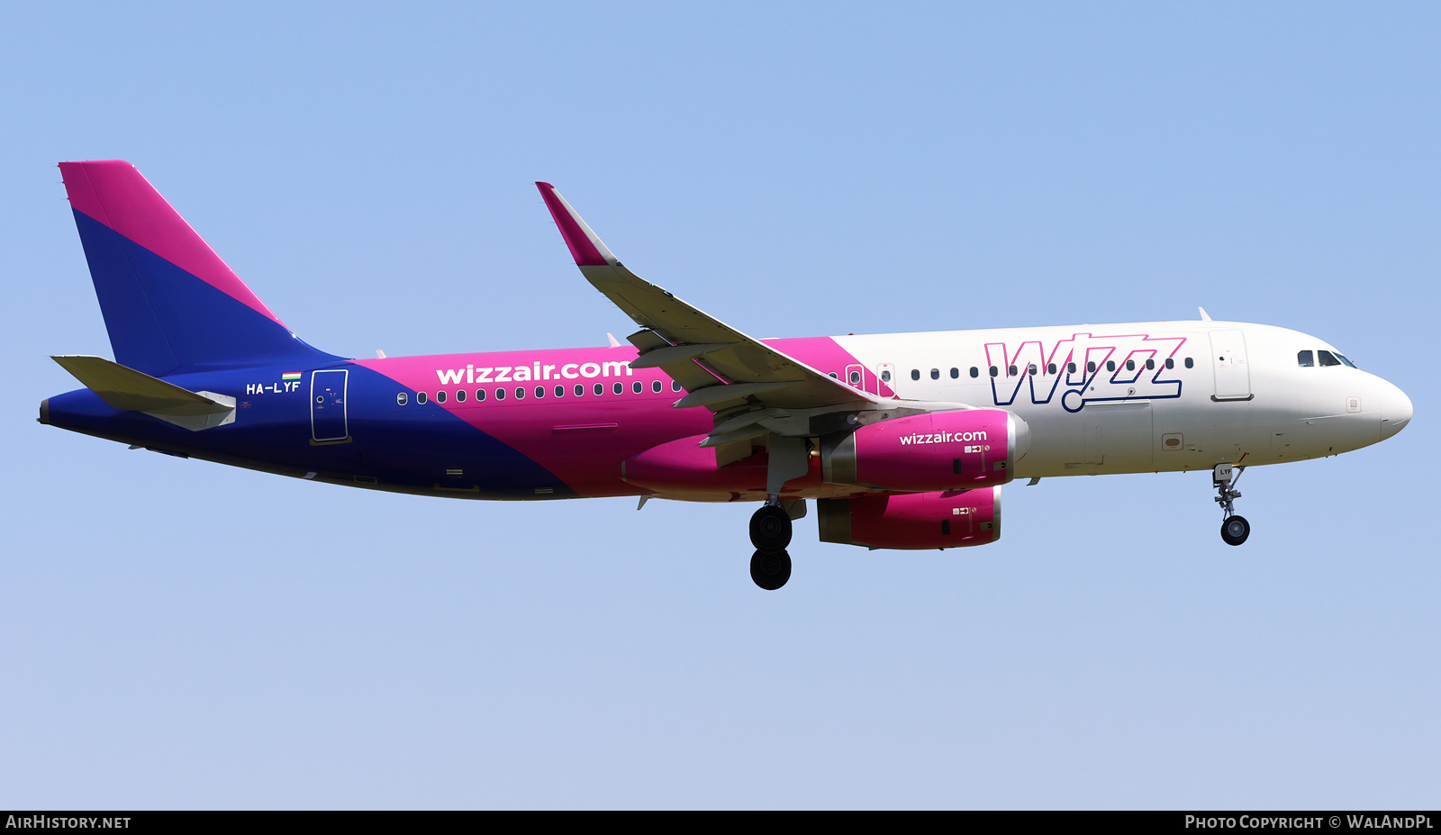Aircraft Photo of HA-LYF | Airbus A320-232 | Wizz Air | AirHistory.net #612323