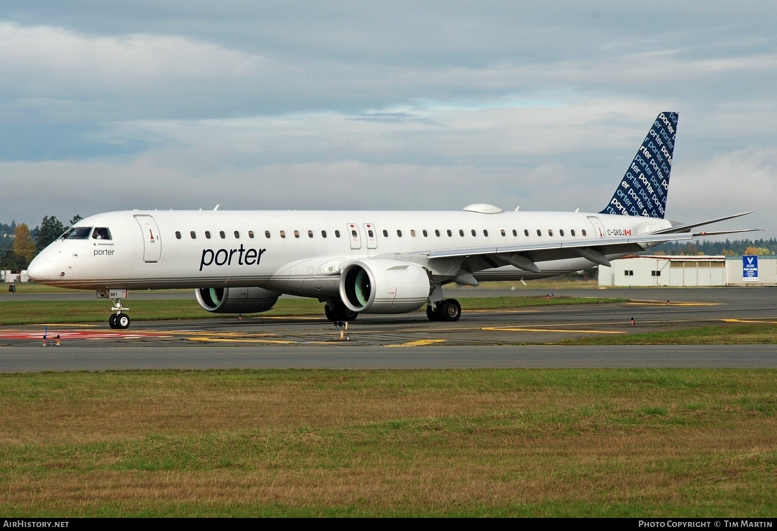 Aircraft Photo of C-GKQJ | Embraer 195-E2 (ERJ-190-400) | Porter Airlines | AirHistory.net #612368