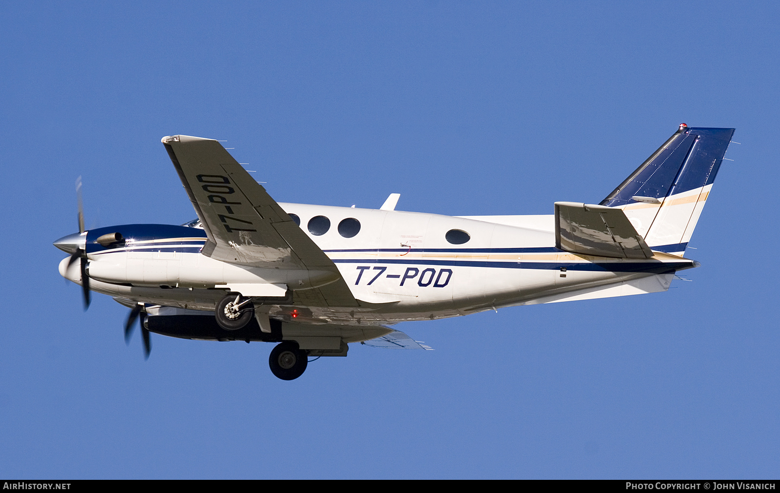 Aircraft Photo of T7-POD | Hawker Beechcraft C90GTi King Air | AirHistory.net #612384