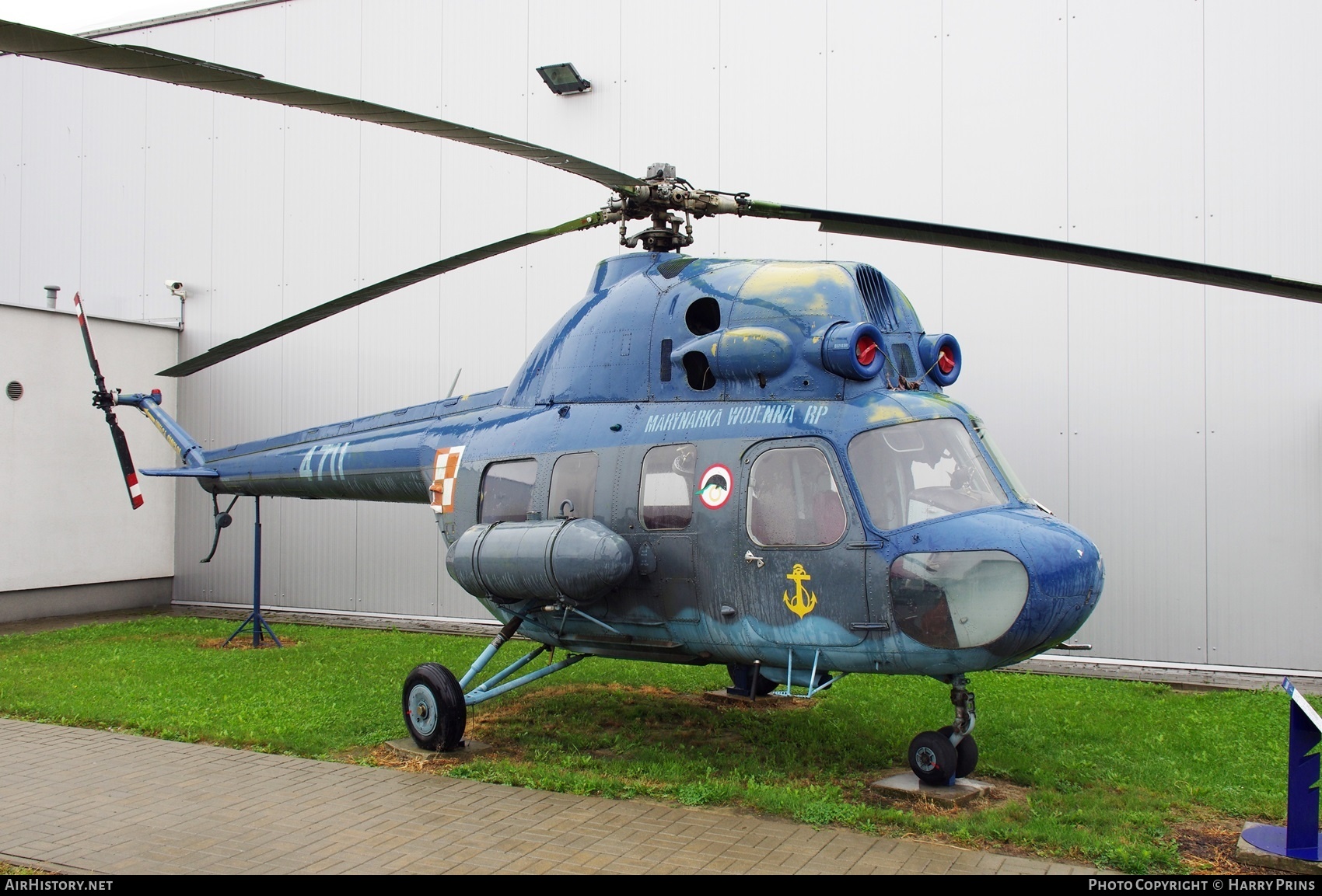 Aircraft Photo of 4711 | Mil Mi-2P | Poland - Navy | AirHistory.net #612431