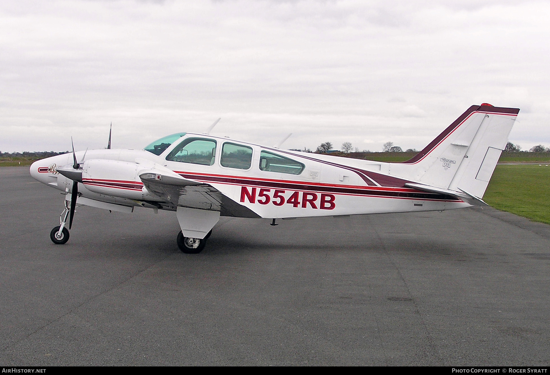 Aircraft Photo of N554RB | Beech E55 Baron | AirHistory.net #612437