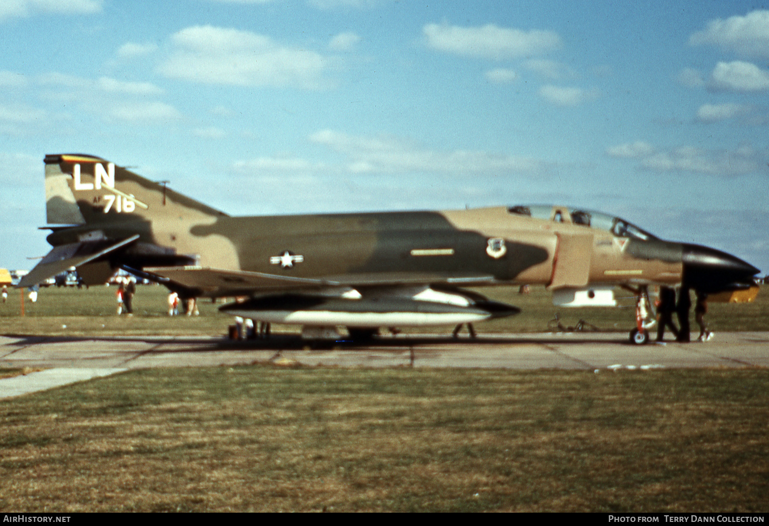 Aircraft Photo of 65-0716 / AF65-716 | McDonnell Douglas F-4D Phantom II | USA - Air Force | AirHistory.net #612450