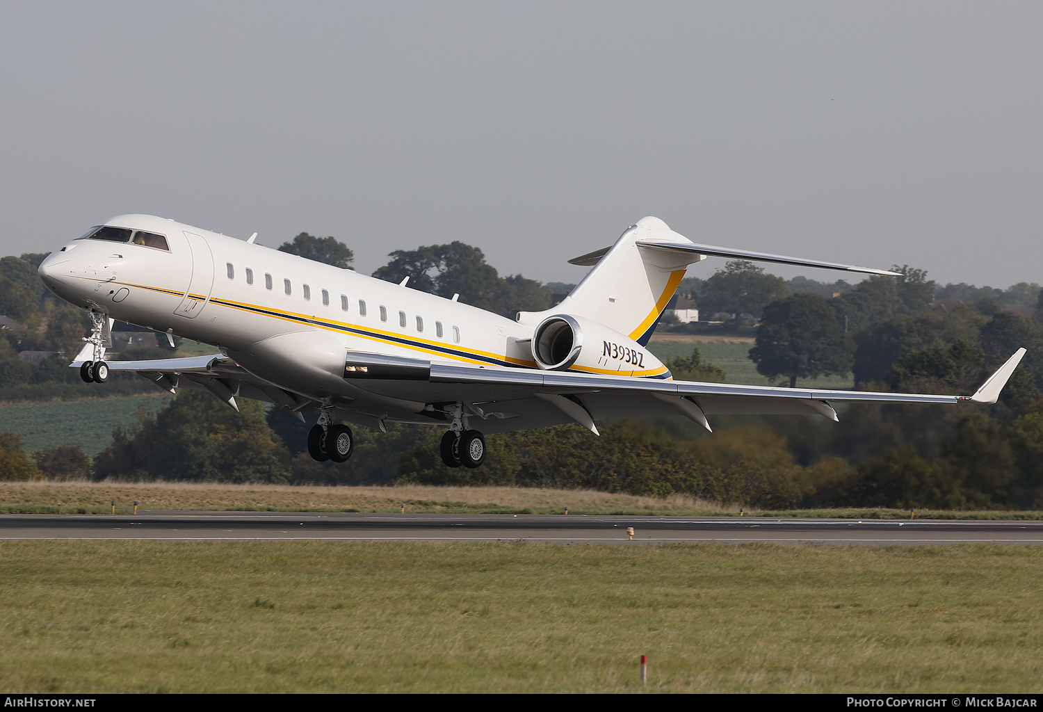 Aircraft Photo of N393BZ | Bombardier Global 6000 (BD-700-1A10) | AirHistory.net #612526