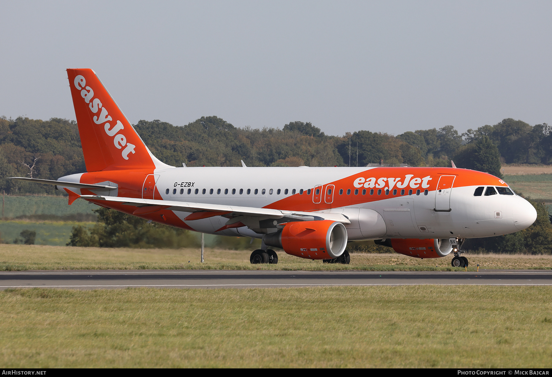 Aircraft Photo of G-EZBX | Airbus A319-111 | EasyJet | AirHistory.net #612535
