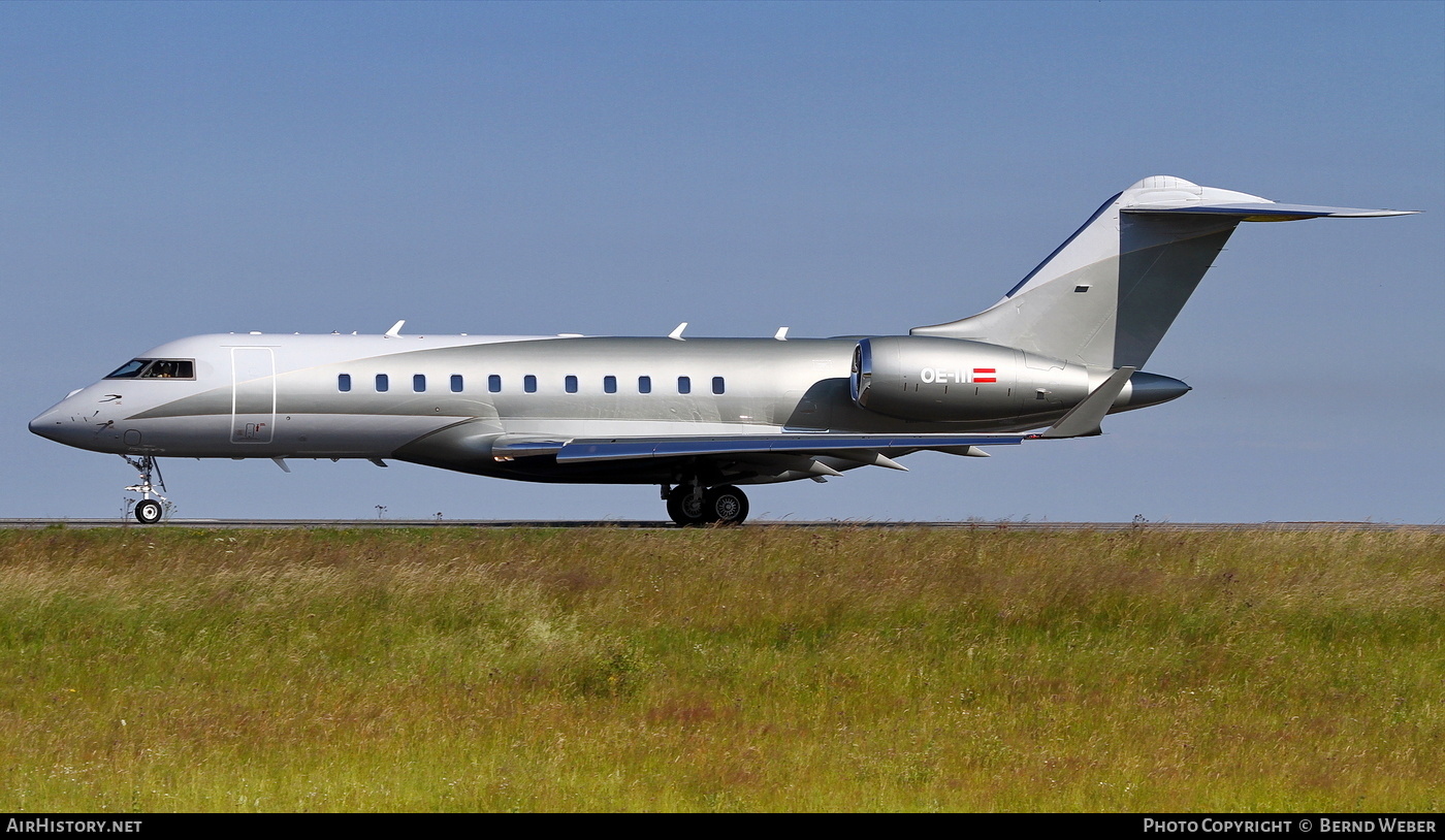 Aircraft Photo of OE-III | Bombardier Global 5000 (BD-700-1A11) | AirHistory.net #612542