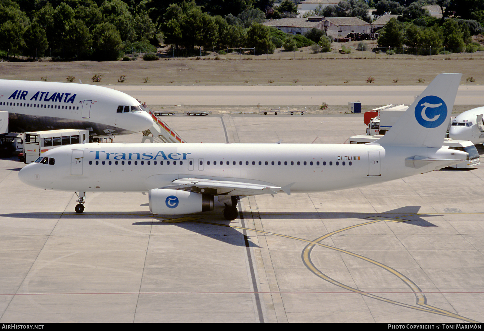 Aircraft Photo of EI-TLI | Airbus A320-231 | TransAer International Airlines | AirHistory.net #612573