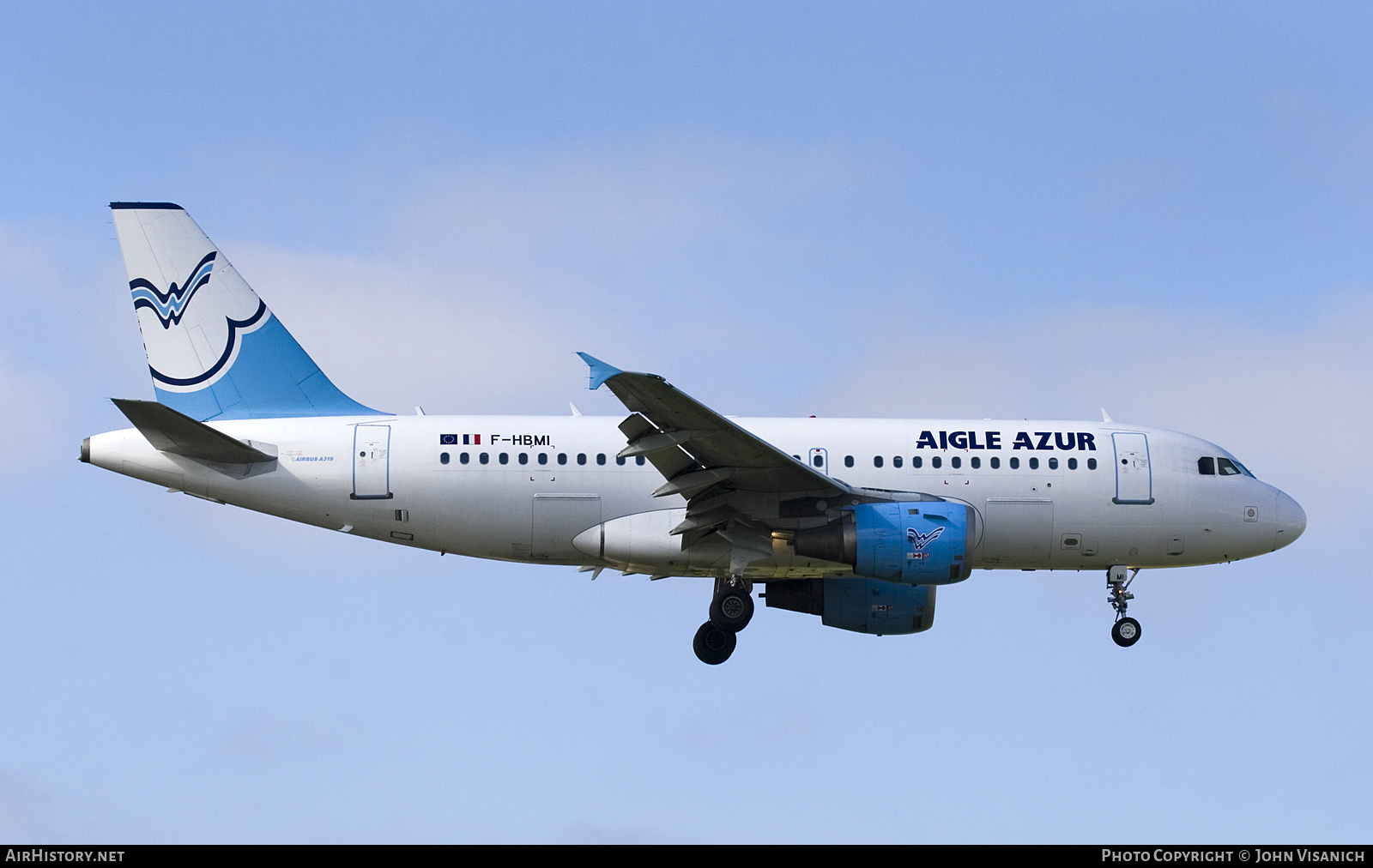 Aircraft Photo of F-HBMI | Airbus A319-114 | Aigle Azur | AirHistory.net #612581