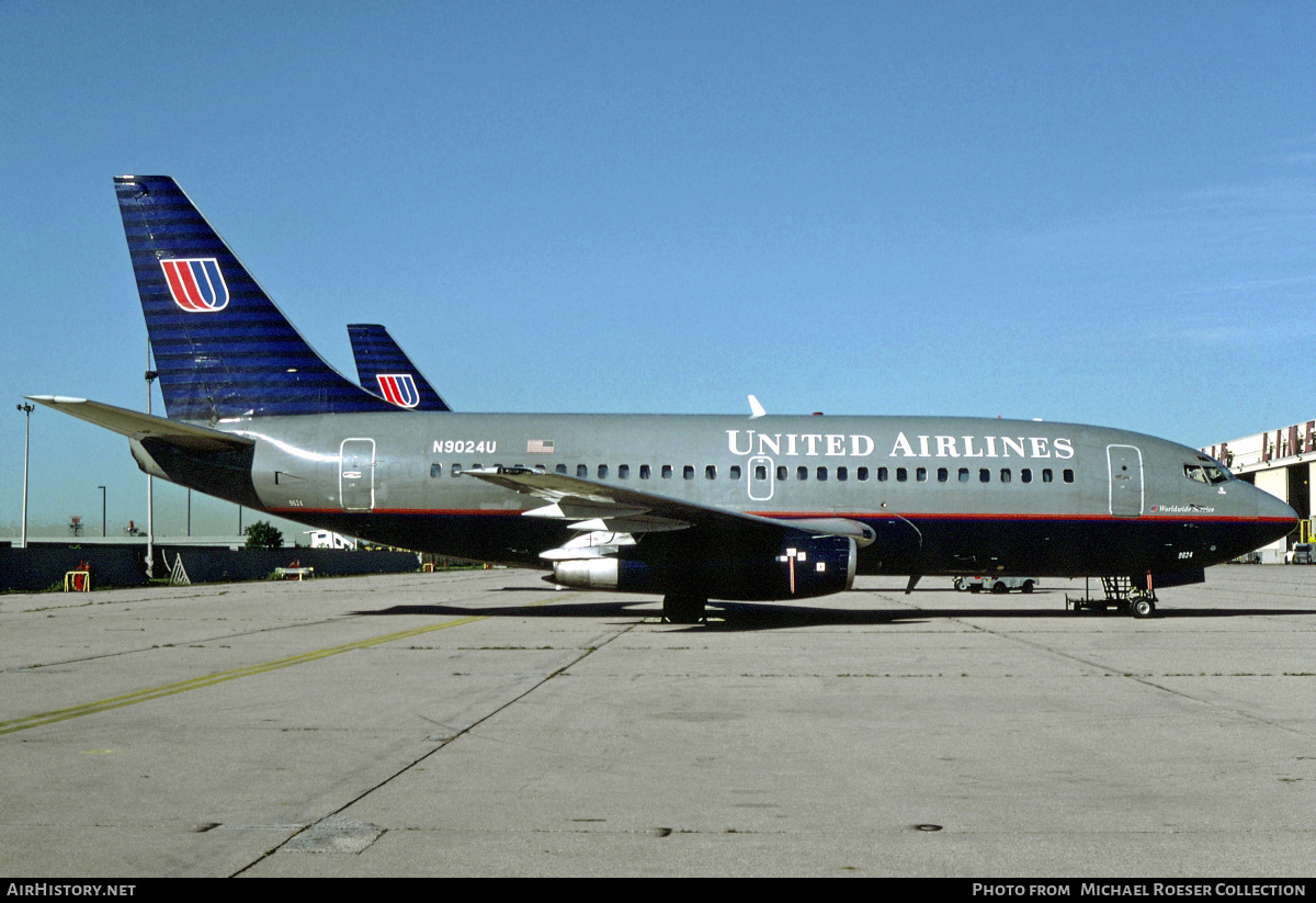 Aircraft Photo of N9024U | Boeing 737-222 | United Airlines | AirHistory.net #612585