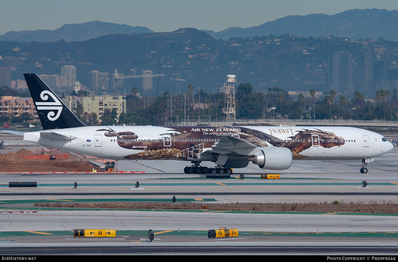 Aircraft Photo of ZK-OKO | Boeing 777-319/ER | Air New Zealand | AirHistory.net #612616