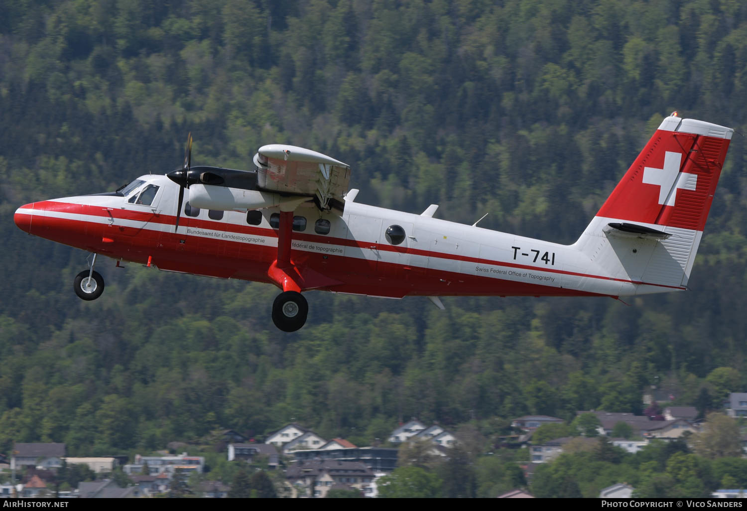 Aircraft Photo of T-741 | De Havilland Canada DHC-6-300 Twin Otter | Switzerland - Air Force | AirHistory.net #612633