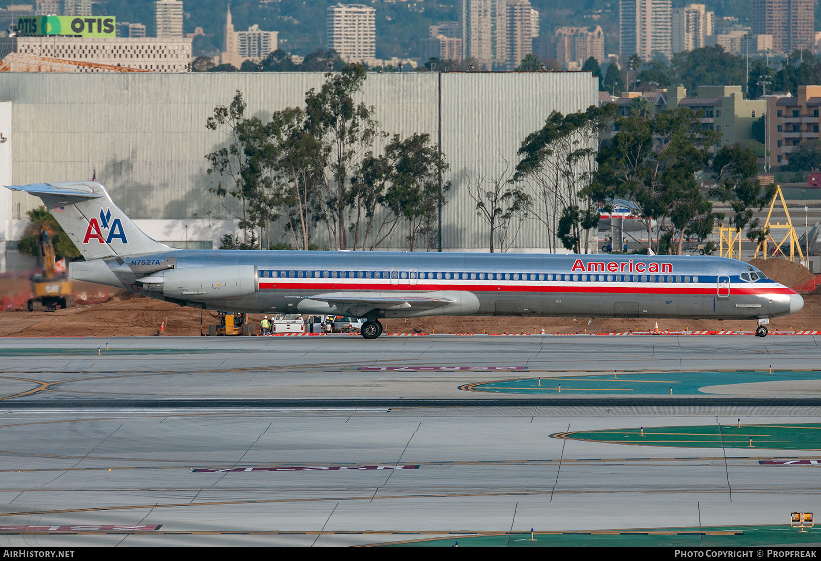 Aircraft Photo of N7527A | McDonnell Douglas MD-82 (DC-9-82) | American Airlines | AirHistory.net #612648