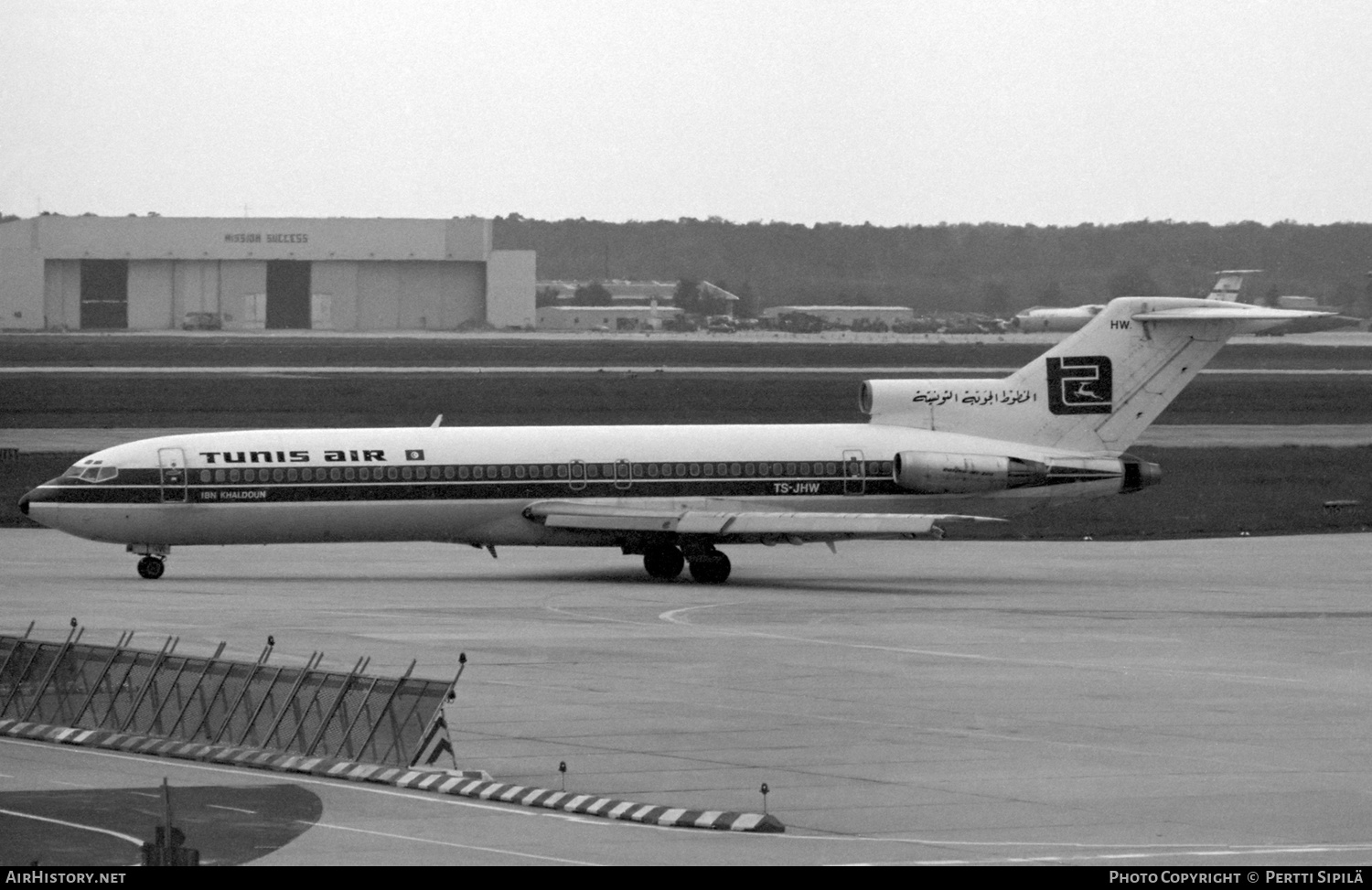 Aircraft Photo of TS-JHW | Boeing 727-2H3/Adv | Tunis Air | AirHistory.net #612719