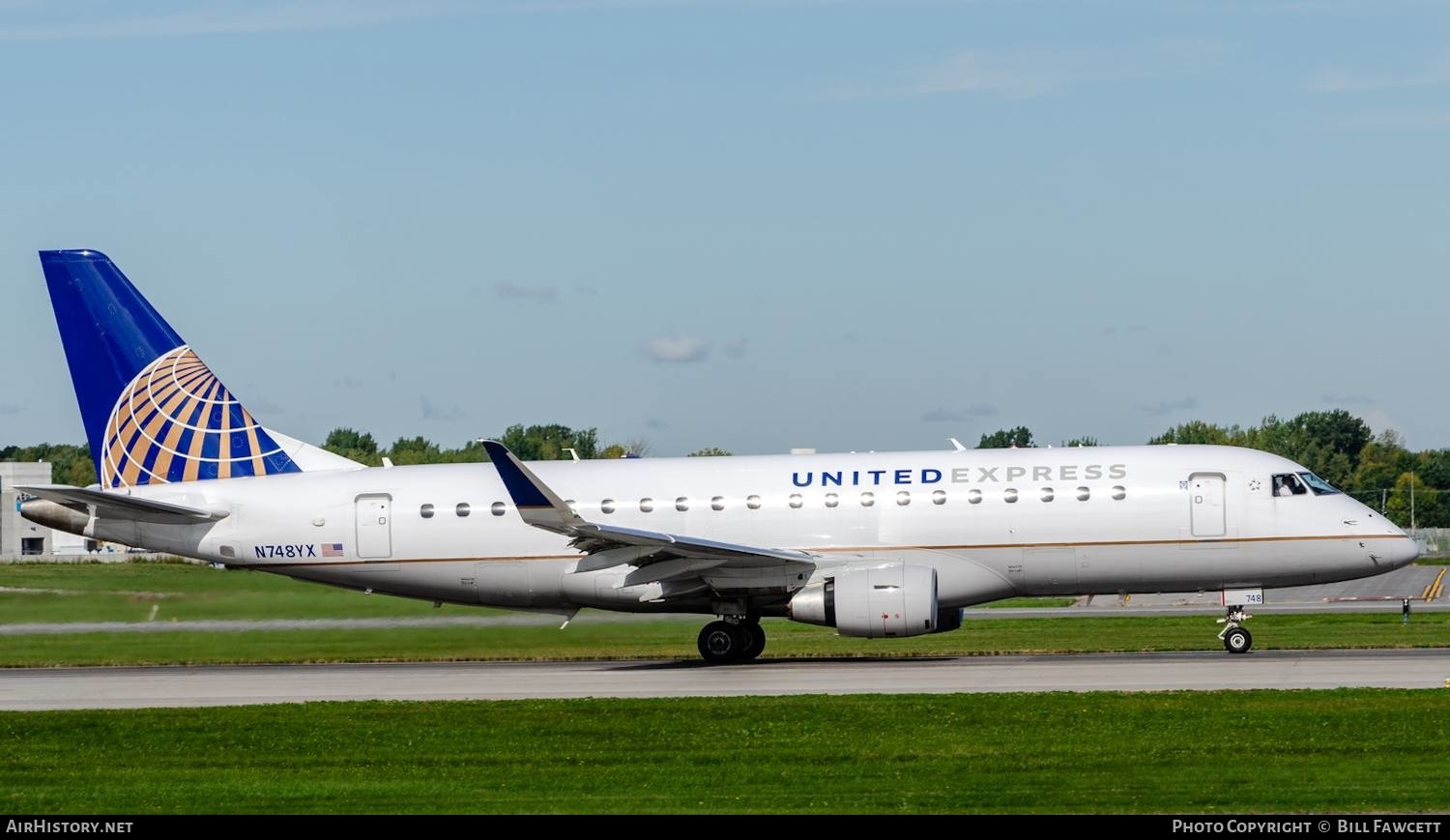 Aircraft Photo of N748YX | Embraer 175LR (ERJ-170-200LR) | United Express | AirHistory.net #612725