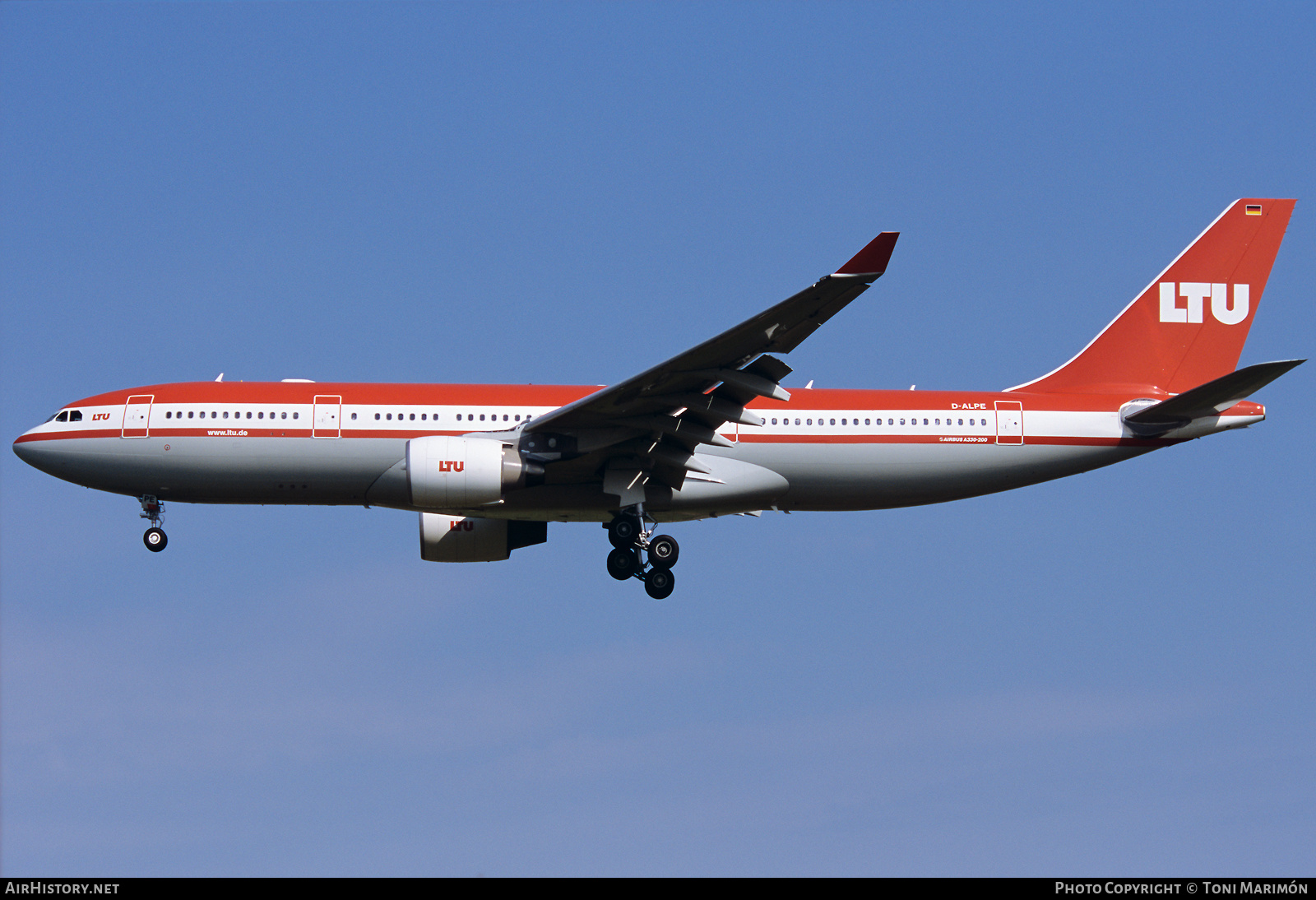 Aircraft Photo of D-ALPE | Airbus A330-223 | LTU - Lufttransport-Unternehmen | AirHistory.net #612803