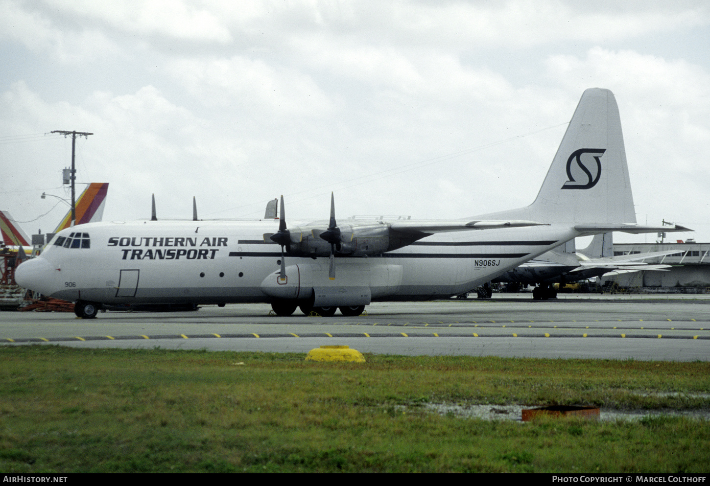 Aircraft Photo of N906SJ | Lockheed L-100-30 Hercules (382G) | Southern Air Transport | AirHistory.net #612883