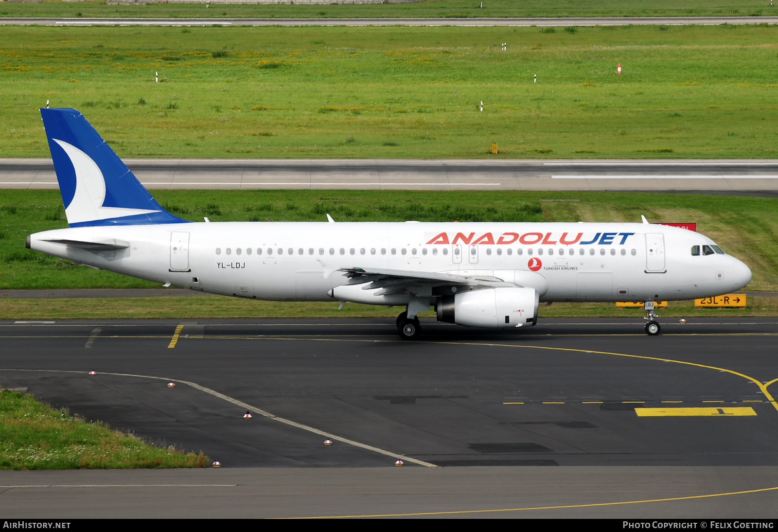 Aircraft Photo of YL-LDJ | Airbus A320-232 | AnadoluJet | AirHistory.net #613099