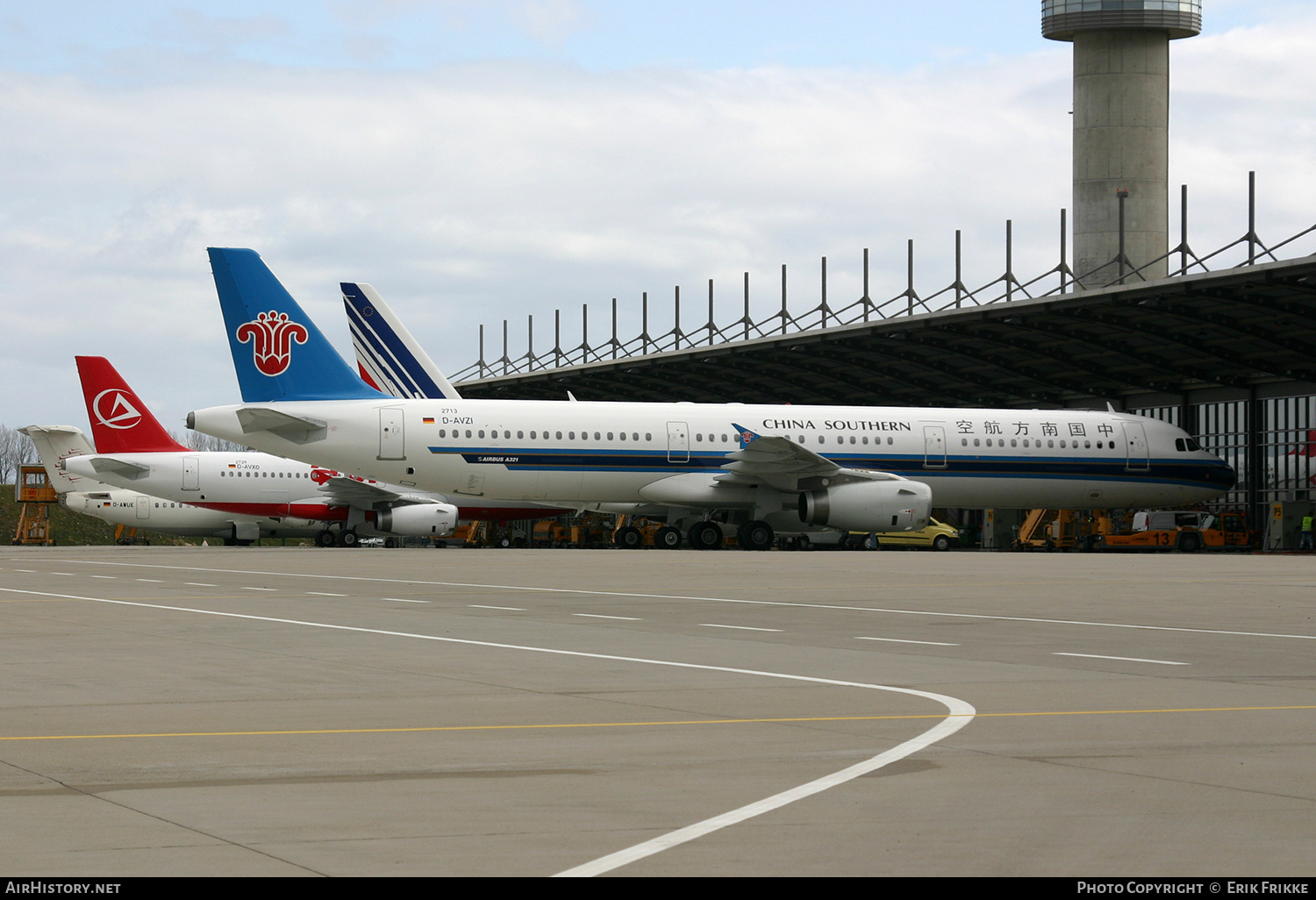 Aircraft Photo of D-AVZI | Airbus A321-231 | China Southern Airlines | AirHistory.net #613136