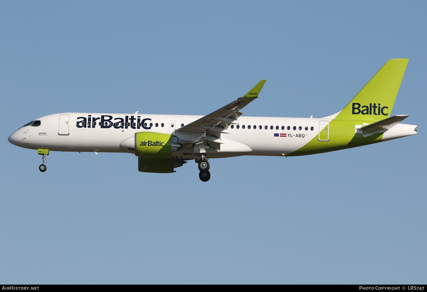 Aircraft Photo of YL-ABQ | Airbus A220-371 (BD-500-1A11) | AirBaltic | AirHistory.net #613206