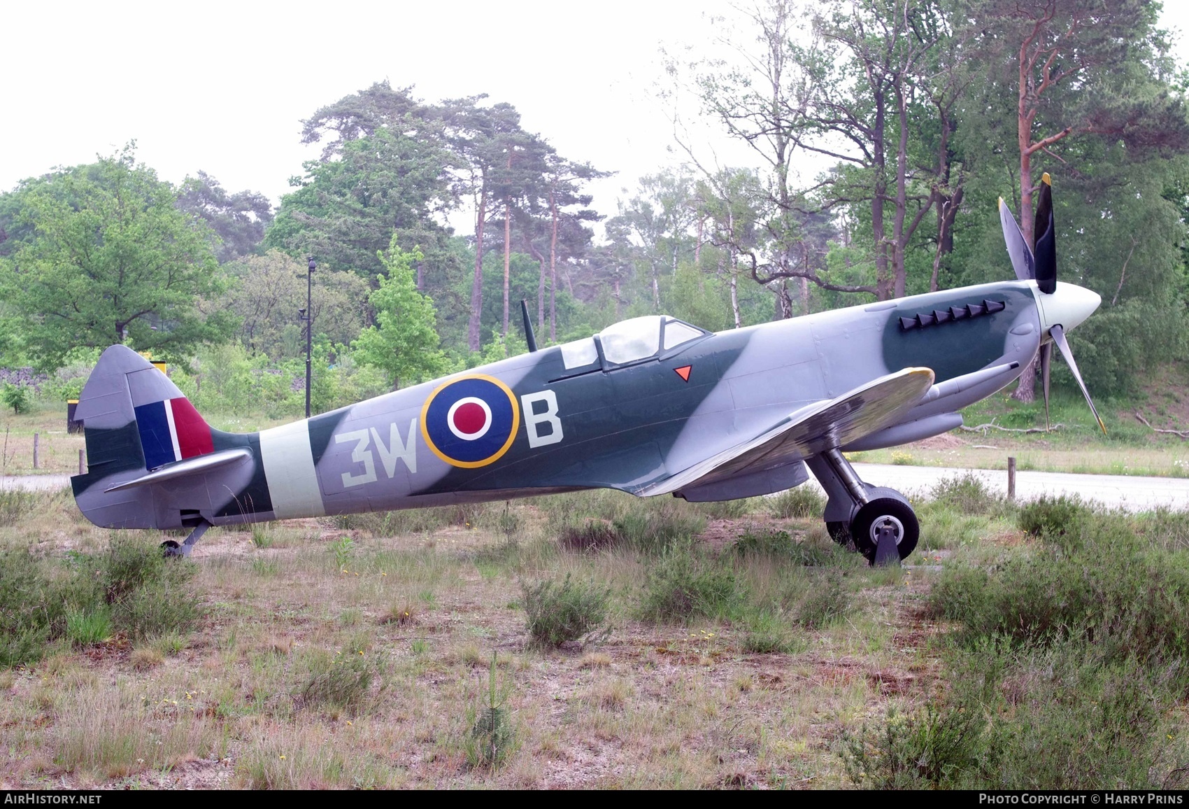 Aircraft Photo of 3W-B | Supermarine 361 Spitfire LF9C (model) | UK - Air Force | AirHistory.net #613211