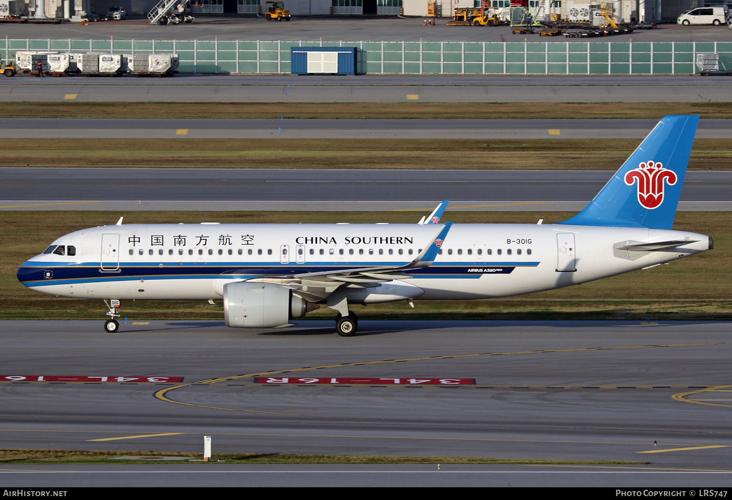 Aircraft Photo of B-301G | Airbus A320-251N | China Southern Airlines | AirHistory.net #613215