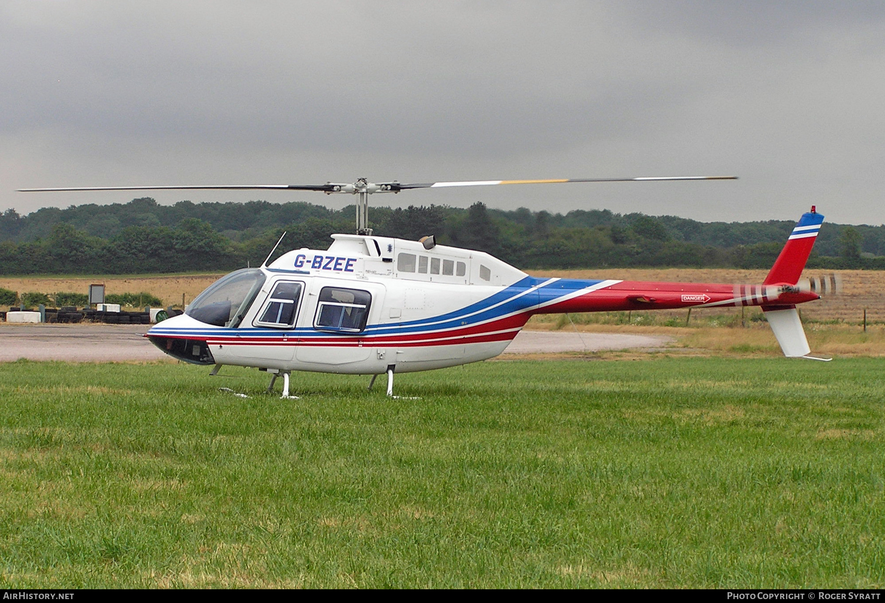 Aircraft Photo of G-BZEE | Agusta AB-206B Jetranger II | AirHistory.net #613222