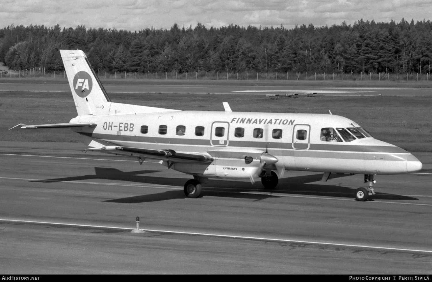 Aircraft Photo of OH-EBB | Embraer EMB-110P1 Bandeirante | Finnaviation | AirHistory.net #613225
