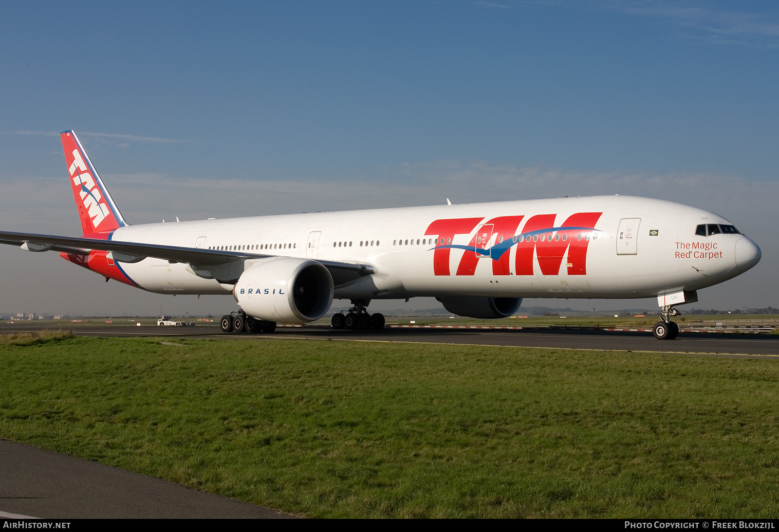 Aircraft Photo of PT-MUH | Boeing 777-32W/ER | TAM Linhas Aéreas | AirHistory.net #613308
