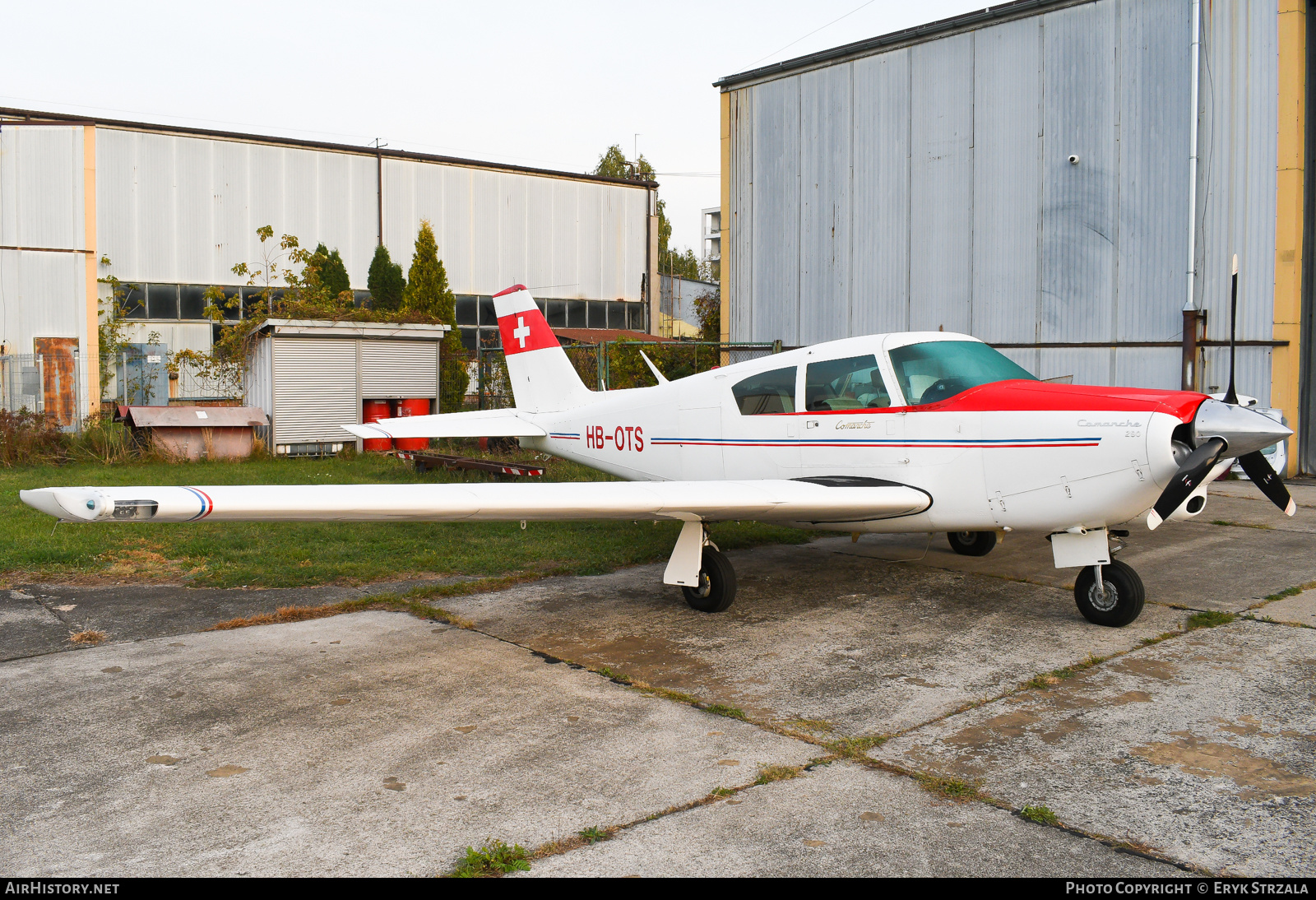 Aircraft Photo of HB-OTS | Piper PA-24-250 Comanche | AirHistory.net #613594