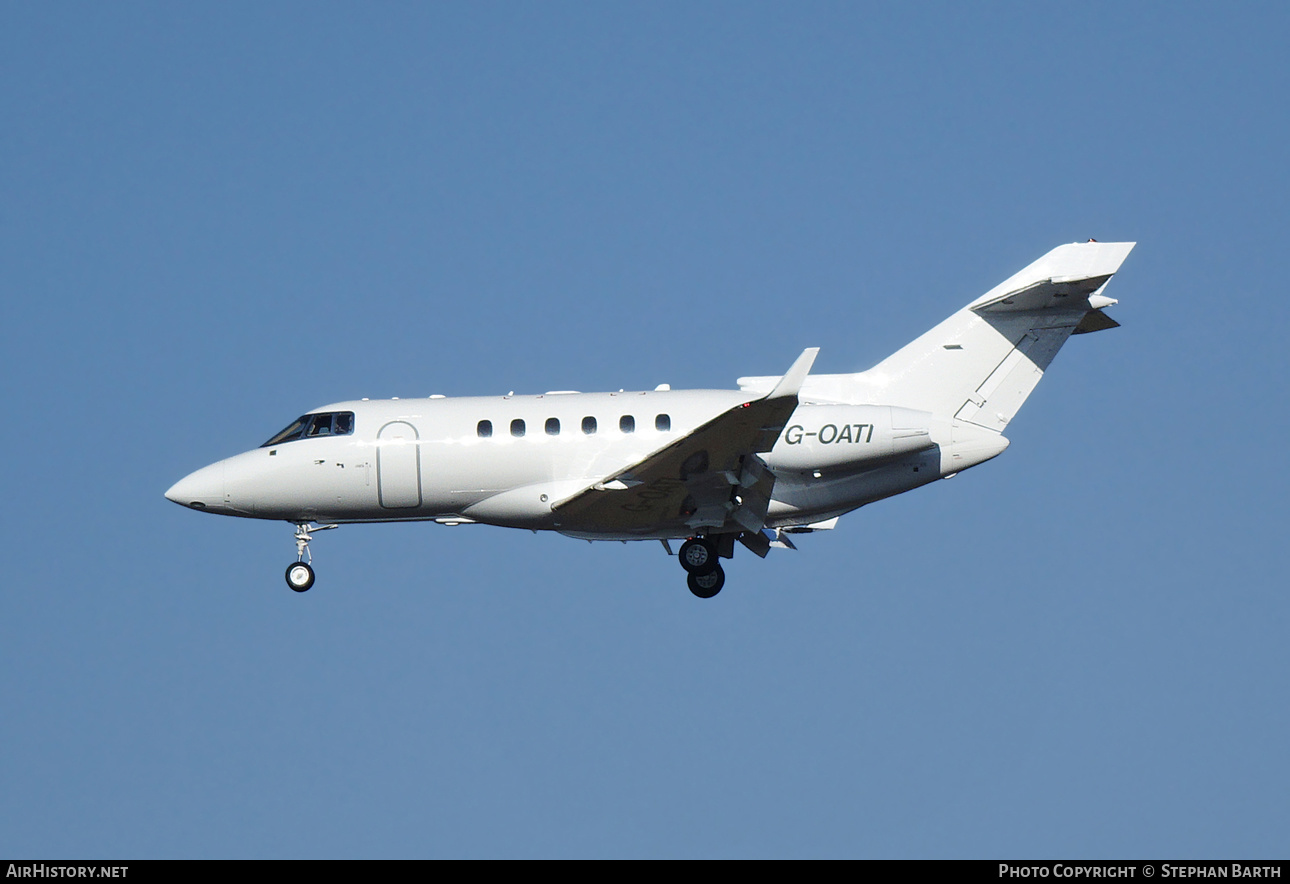 Aircraft Photo of G-OATI | Hawker Beechcraft 900XP | AirHistory.net #613801