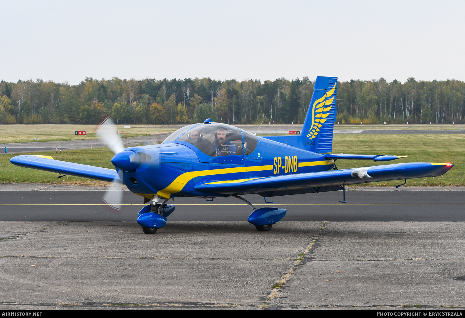 Aircraft Photo of SP-DMB | Zlin Z-242L | Goldwings Flight Academy | AirHistory.net #613890