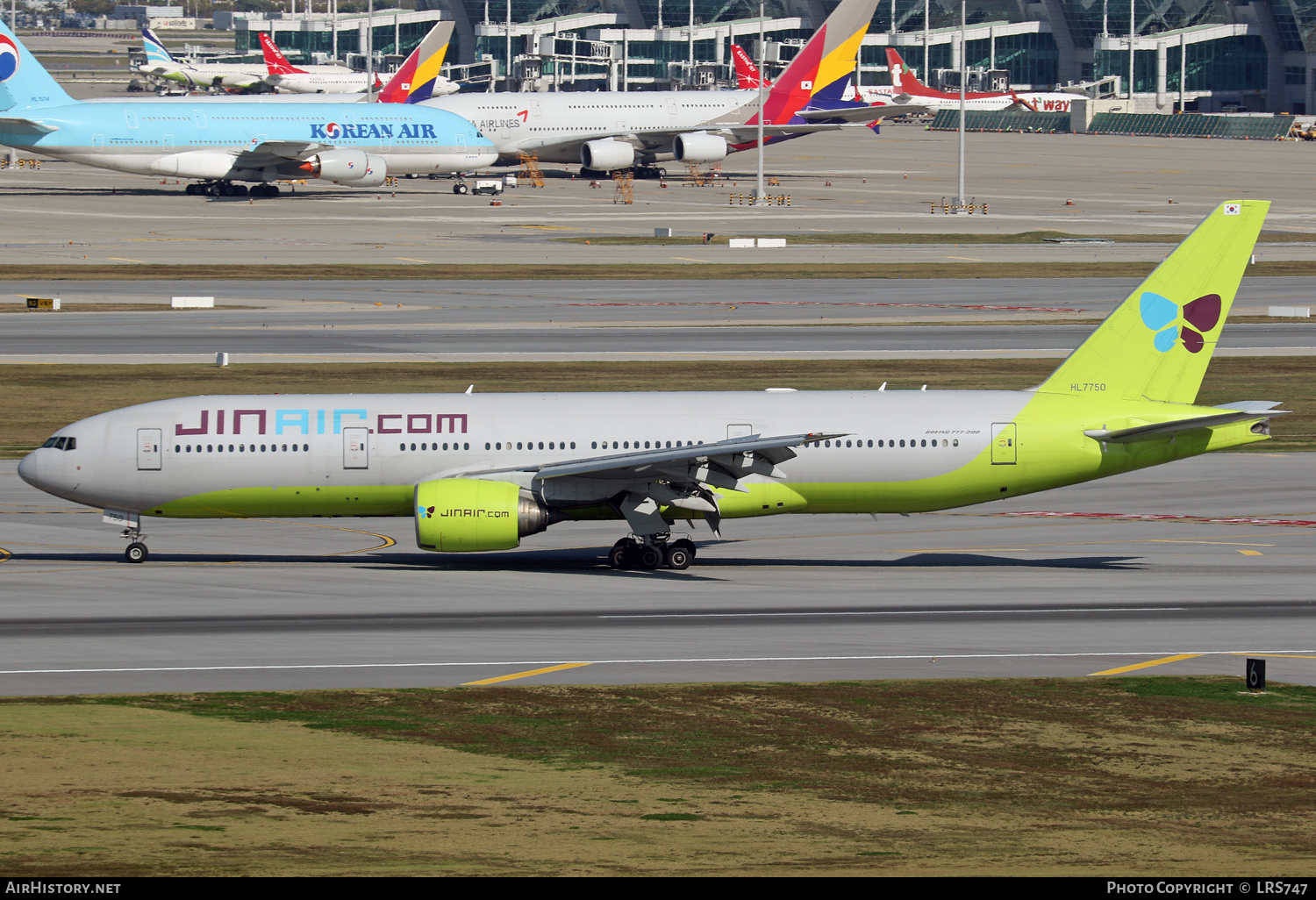 Aircraft Photo of HL7750 | Boeing 777-2B5/ER | Jin Air | AirHistory.net #613898