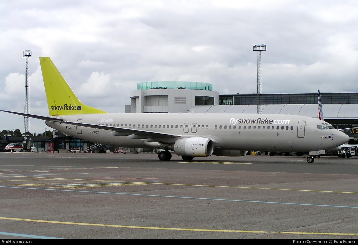 Aircraft Photo of LN-RCX | Boeing 737-883 | Snowflake | AirHistory.net #614057