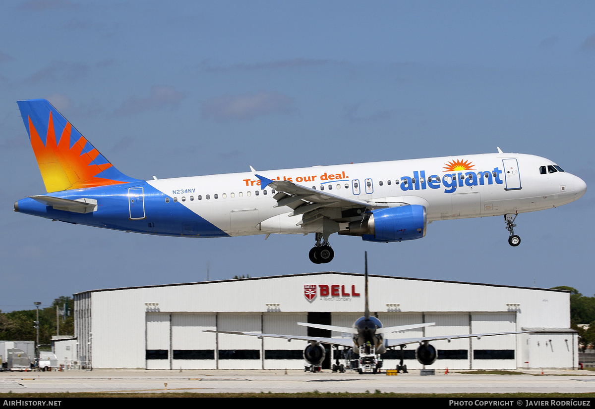 Aircraft Photo of N234NV | Airbus A320-214 | Allegiant Air | AirHistory.net #614119