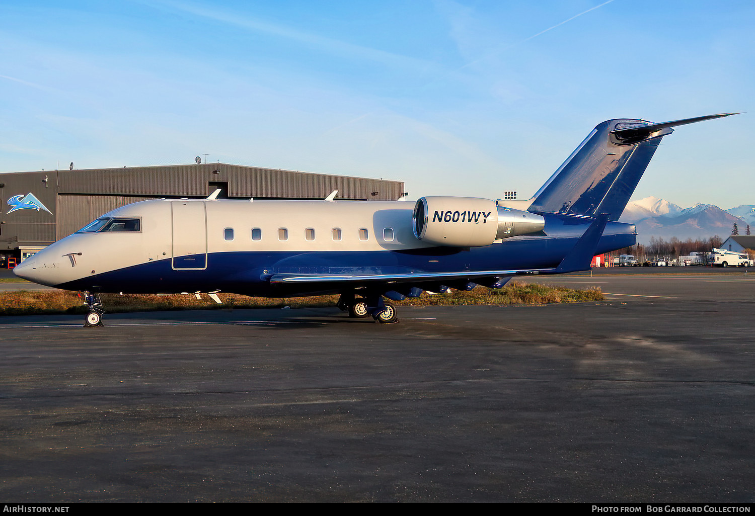 Aircraft Photo of N601WY | Bombardier Challenger 604 (CL-600-2B16) | AirHistory.net #614143