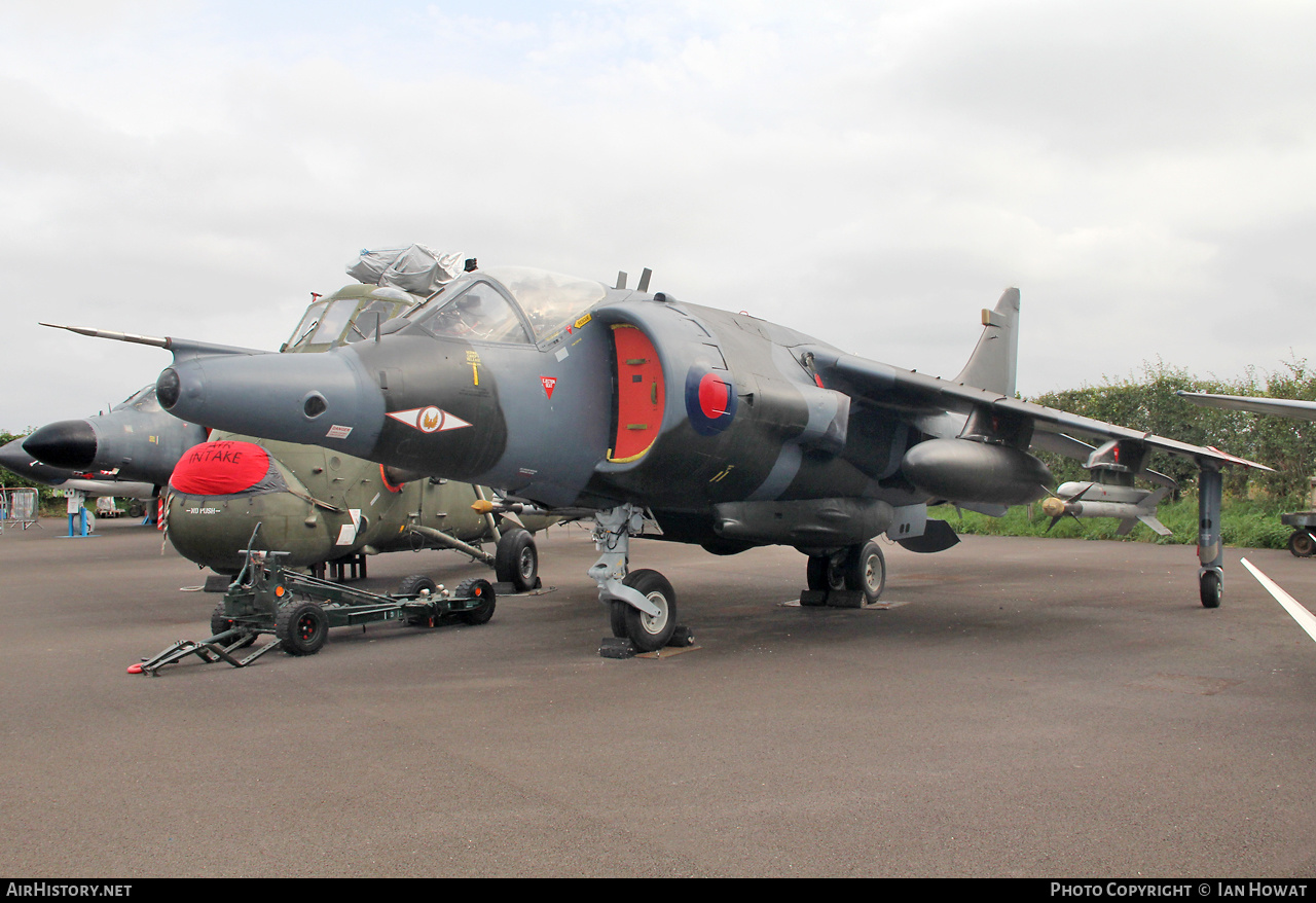 Aircraft Photo of XV744 | Hawker Siddeley Harrier GR3 | UK - Air Force | AirHistory.net #614183