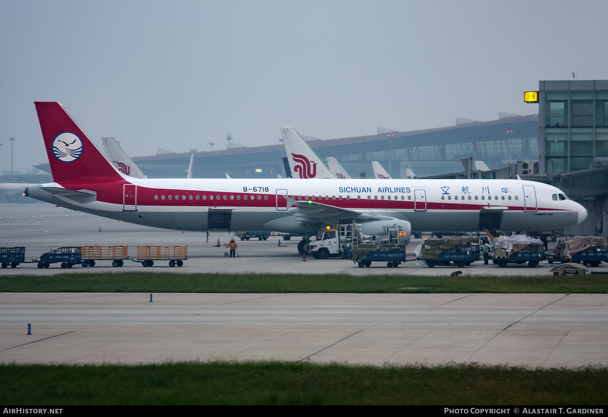 Aircraft Photo of B-6718 | Airbus A321-231 | Sichuan Airlines | AirHistory.net #614241