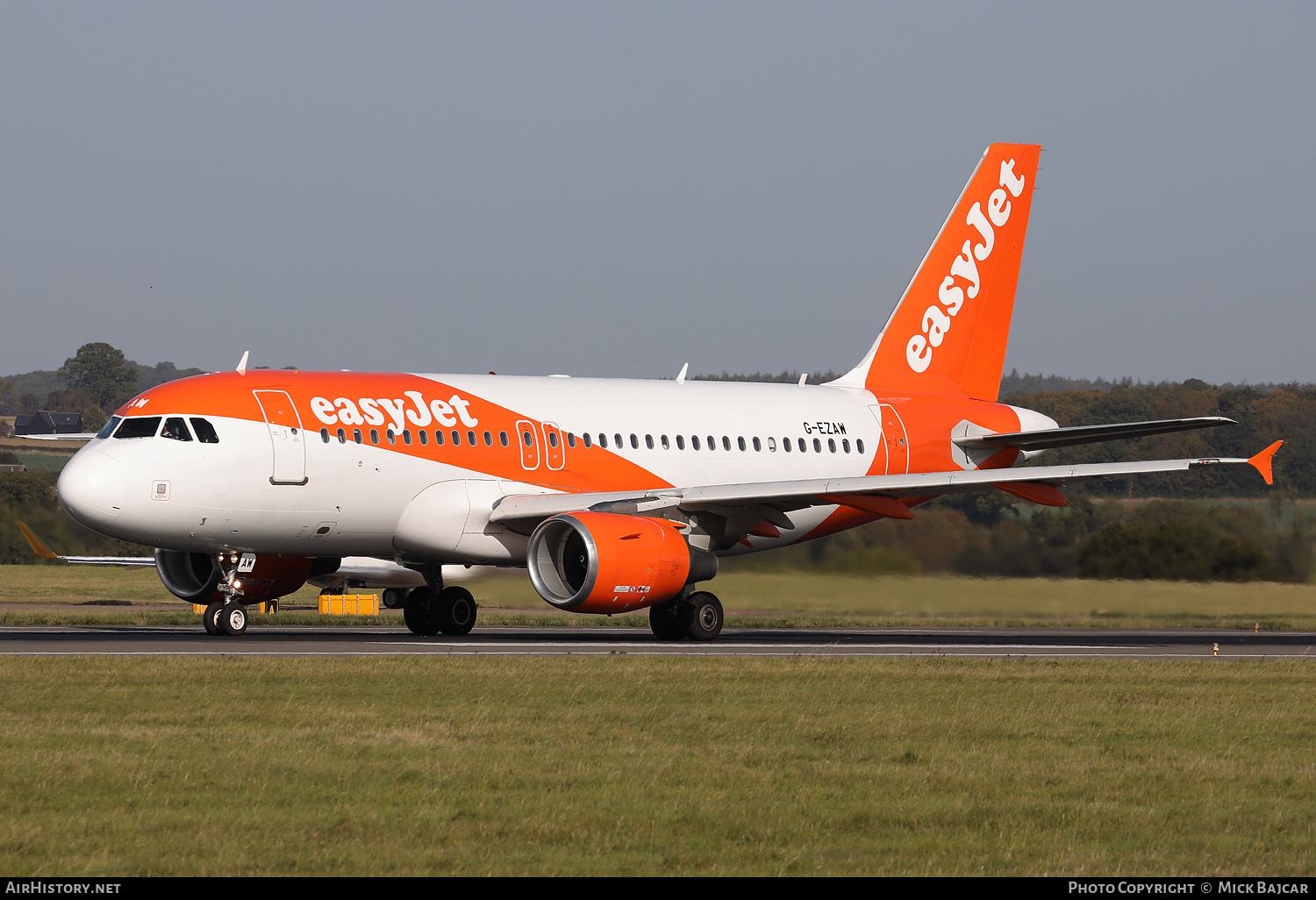 Aircraft Photo of G-EZAW | Airbus A319-111 | EasyJet | AirHistory.net #614305