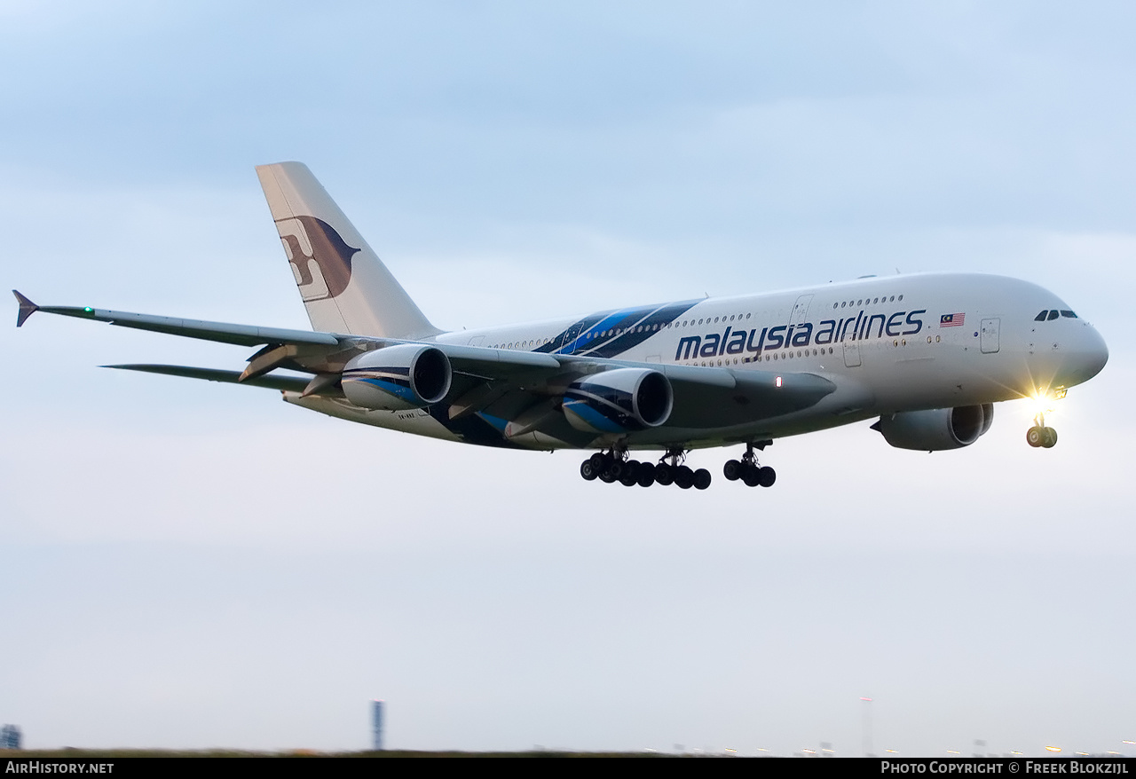 Aircraft Photo of 9M-MNB | Airbus A380-841 | Malaysia Airlines | AirHistory.net #614309