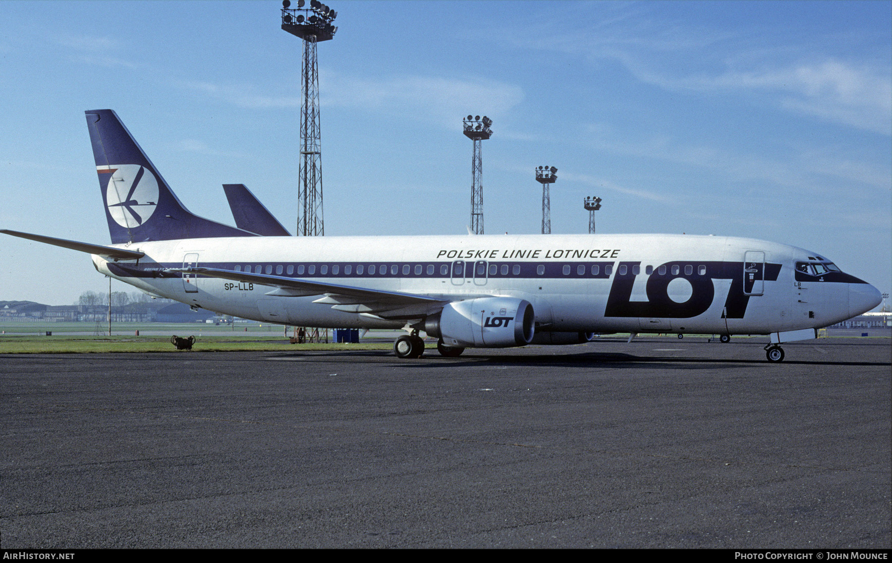Aircraft Photo of SP-LLB | Boeing 737-45D | LOT Polish Airlines - Polskie Linie Lotnicze | AirHistory.net #614354
