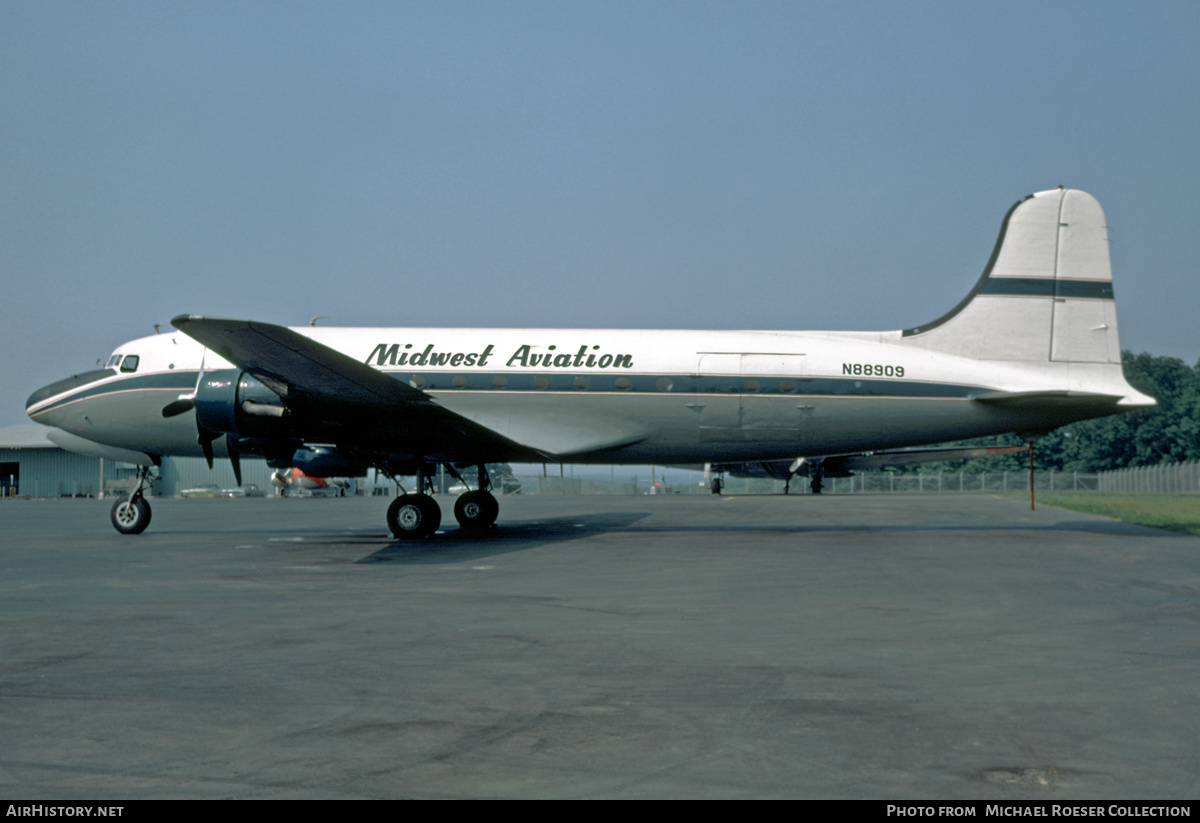 Aircraft Photo of N88909 | Douglas DC-4-... | Midwest Aviation | AirHistory.net #614361