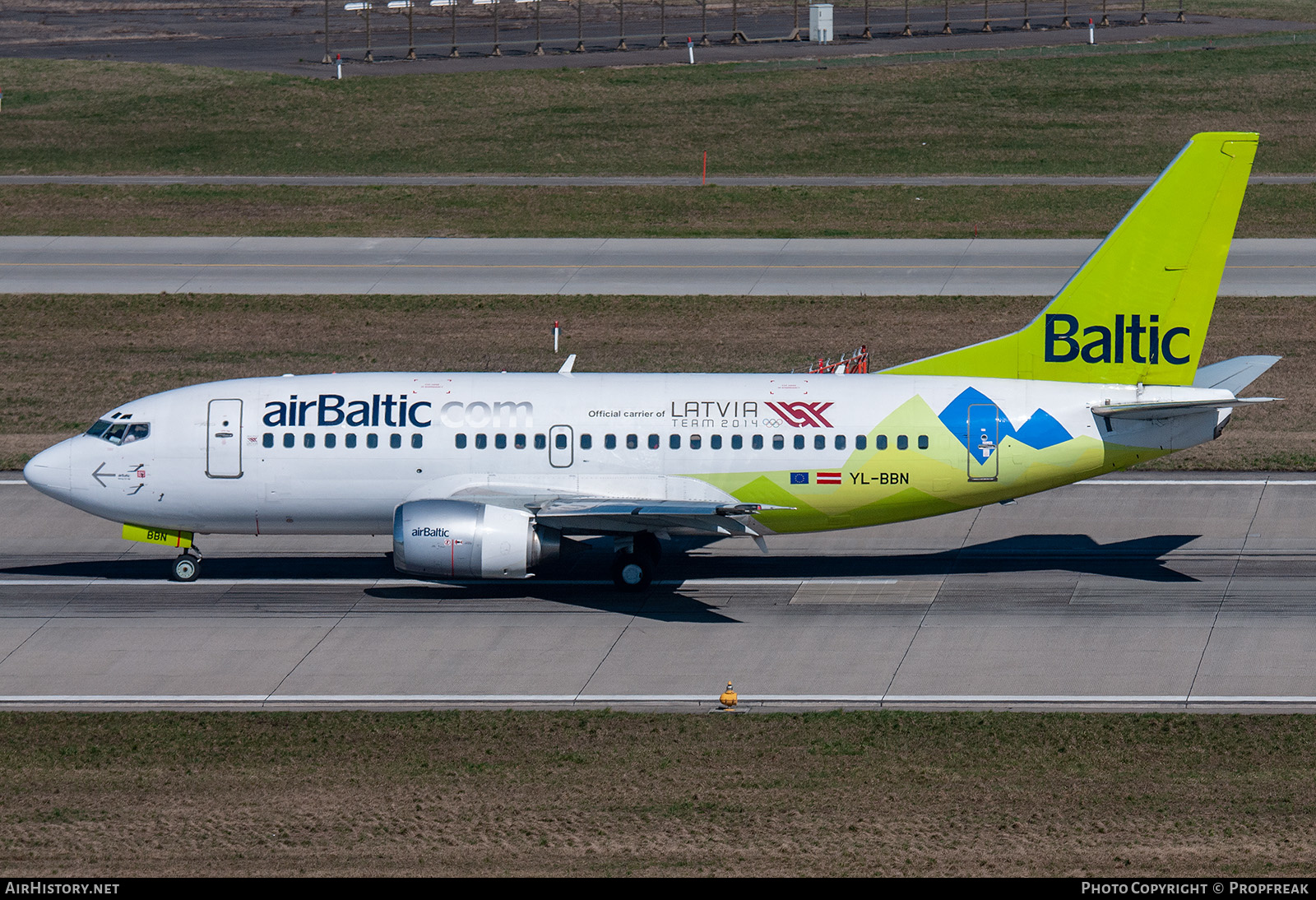 Aircraft Photo of YL-BBN | Boeing 737-522 | AirBaltic | AirHistory.net #614387