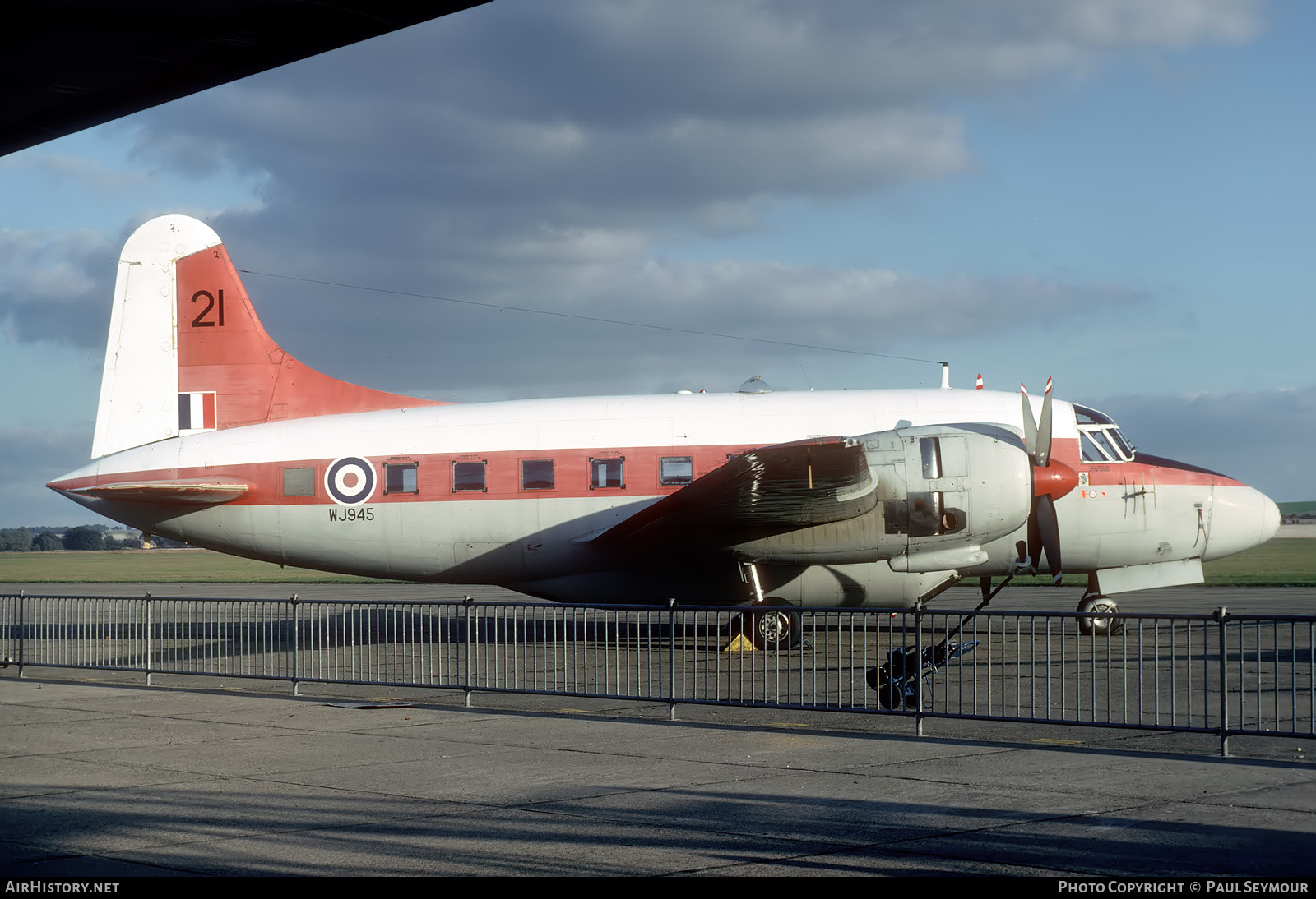 Aircraft Photo of G-BEDV / WJ945 | Vickers 668 Varsity T.1 | UK - Air Force | AirHistory.net #614391