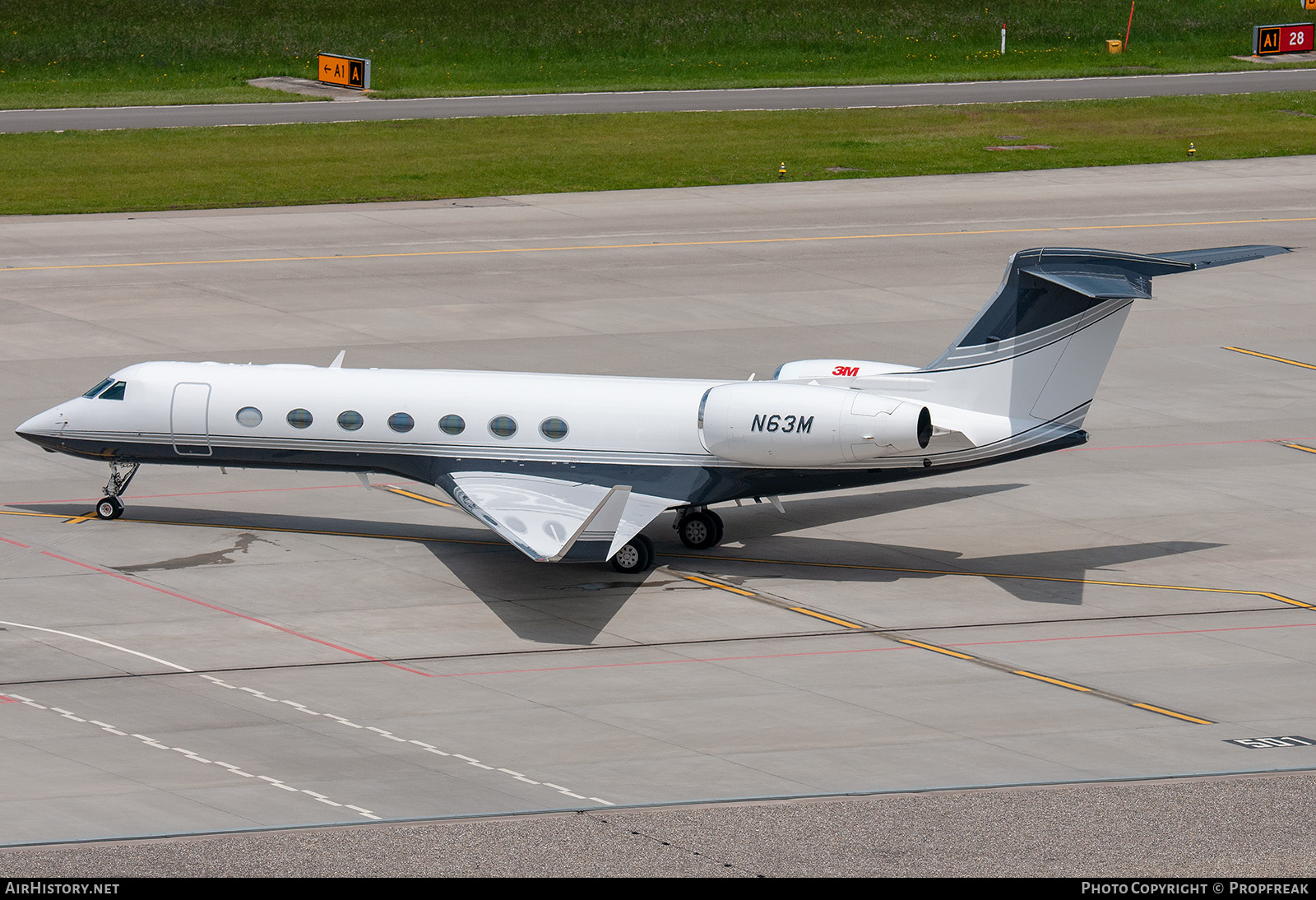 Aircraft Photo of N63M | Gulfstream Aerospace G-V-SP Gulfstream G550 | 3M Company - Minnesota Mining & Manufacturing | AirHistory.net #614395