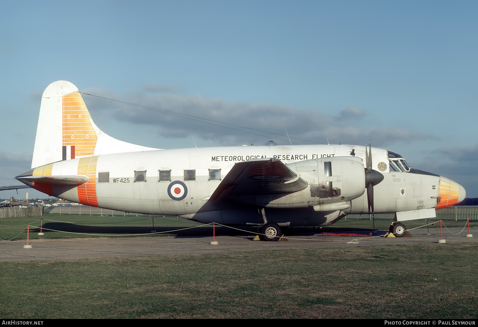 Aircraft Photo of WF425 | Vickers 668 Varsity T.1 | UK - Air Force | AirHistory.net #614401