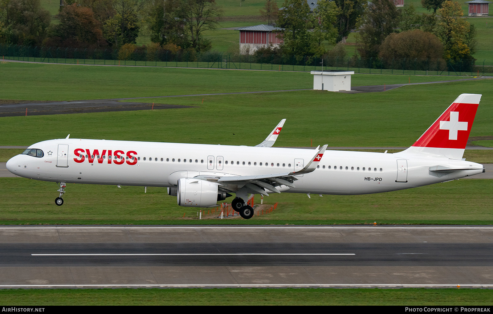 Aircraft Photo of HB-JPD | Airbus A321-271NX | Swiss International Air Lines | AirHistory.net #614451