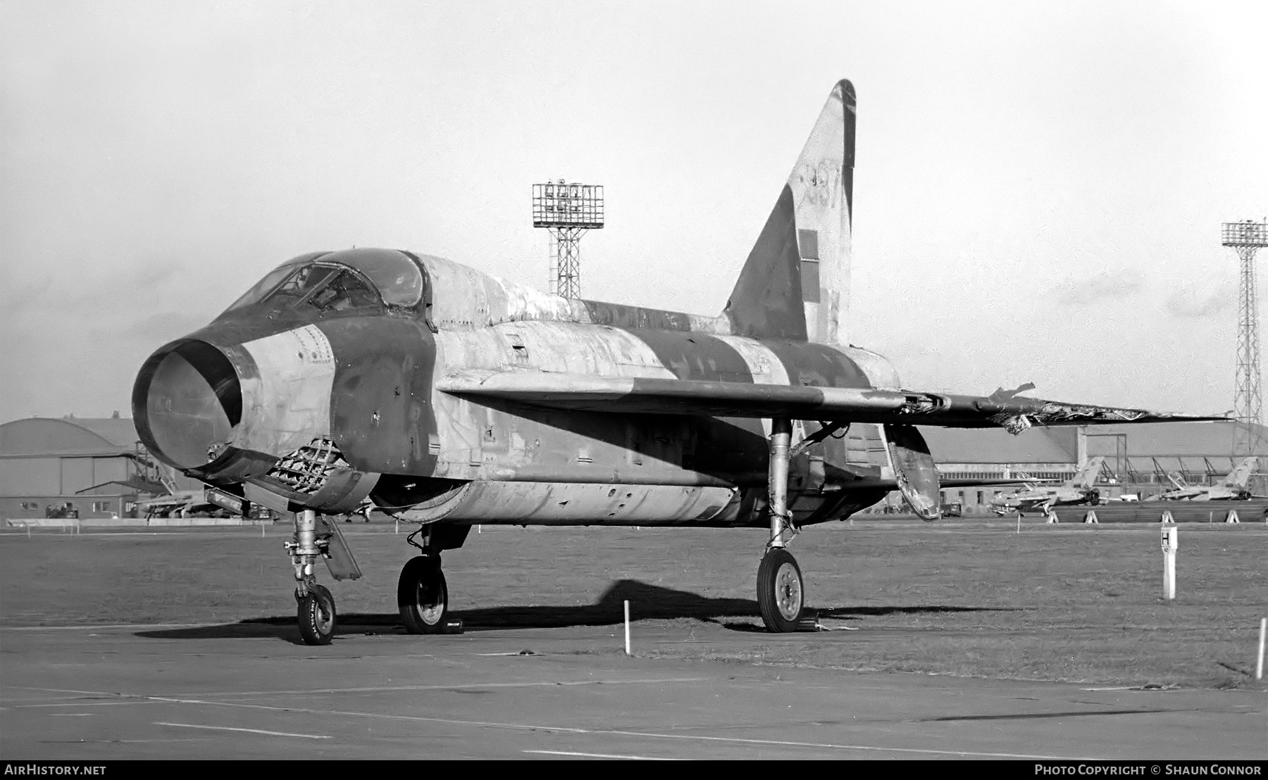 Aircraft Photo of XM987 | English Electric Lightning T4 | UK - Air Force | AirHistory.net #614455