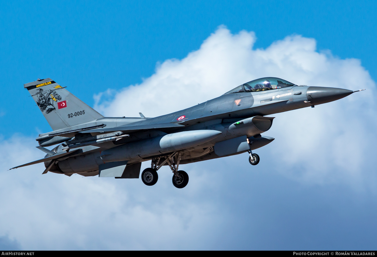 Aircraft Photo of 92-0005 | Lockheed F-16CG Fighting Falcon | Turkey - Air Force | AirHistory.net #614481