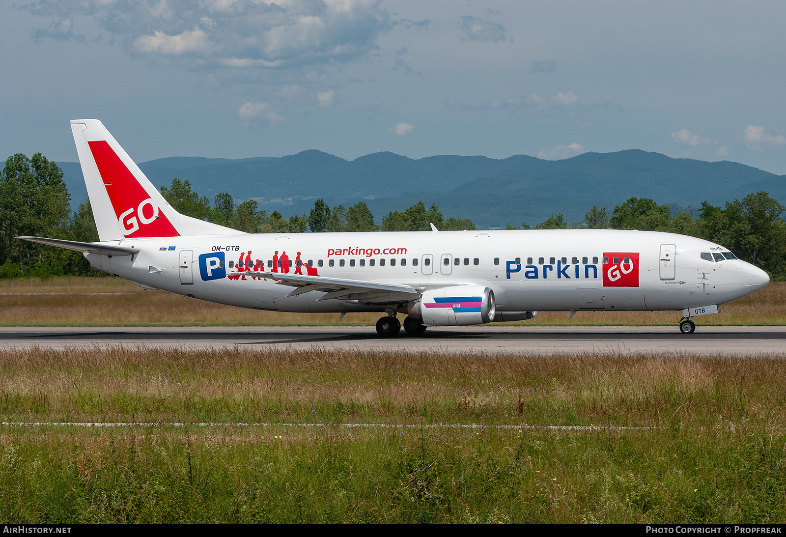 Aircraft Photo of OM-GTB | Boeing 737-49R | Go2Sky Airline | AirHistory.net #614673